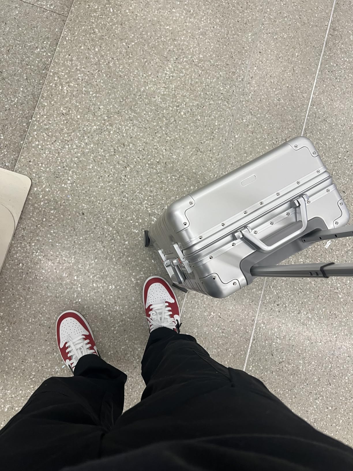 All Aluminum Carry On Luggage 22x14x9 Airline Approved, Zipperless Luggage Premium Aluminum Suitcase Luggage, Hard Shell Carry On Luggage with Spinner Wheels (Silver, 20inch) customer photo 1