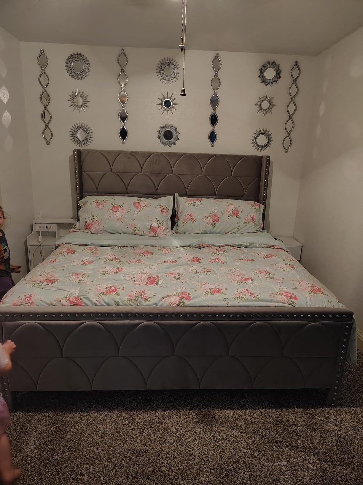 OHOHOLIVE King Size Bed Frame with 56