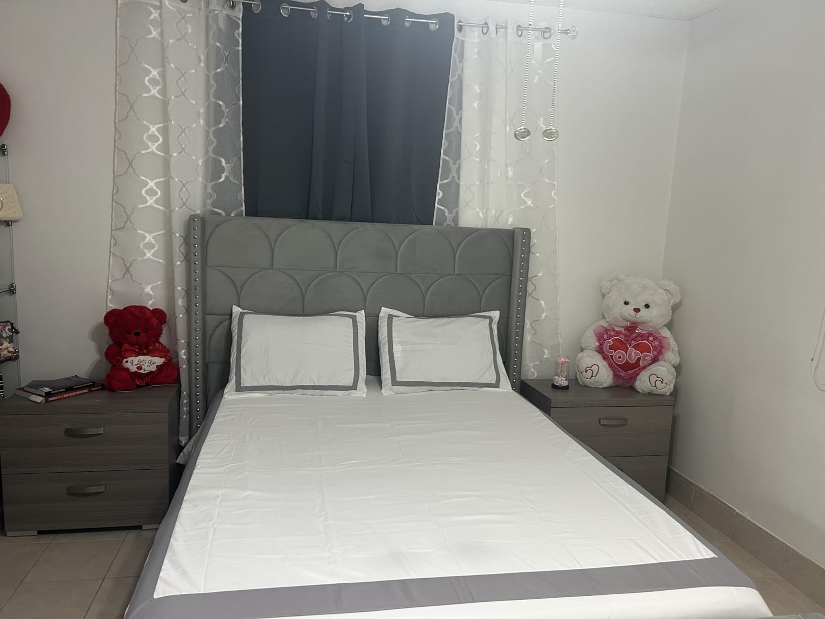 OHOHOLIVE King Size Bed Frame with 56