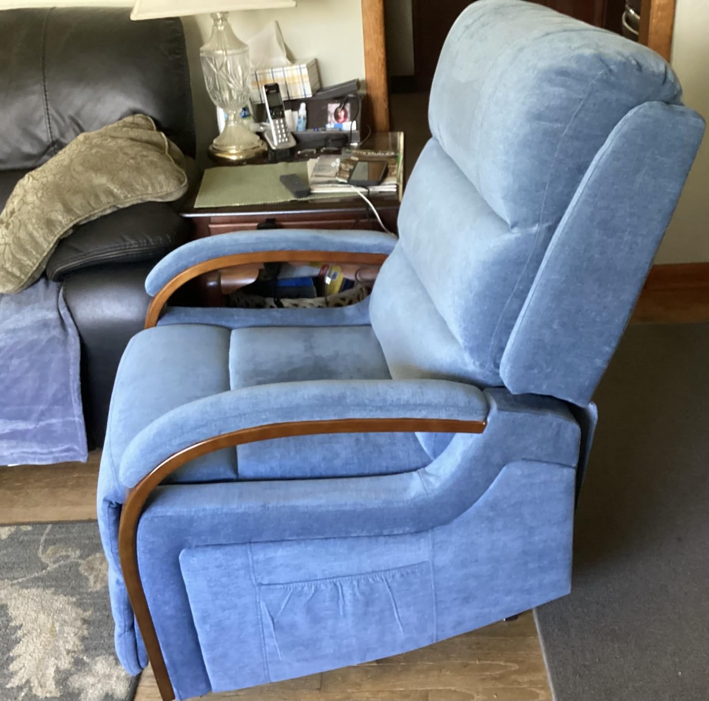 Trustyue Dual Motor Power Lift Recliner Chair, Lift Chair with Massage and Heat for Elderly, Lay Flat Recliner, Standing Assistance, Infinite Position Reclining, Living Room Chair customer photo 2