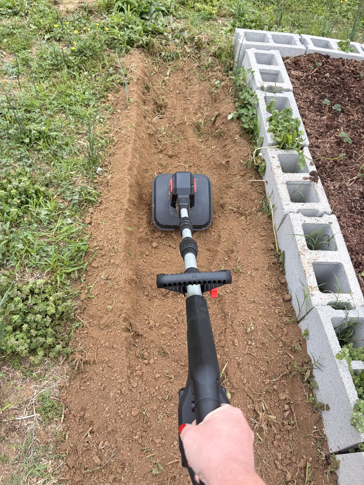 SOARFLY Upgraded Cordless Electric Tiller for Gardening, Total 8.0Ah Battery Powered Mini Cultivator with 2x4.0AH Batteries, 9