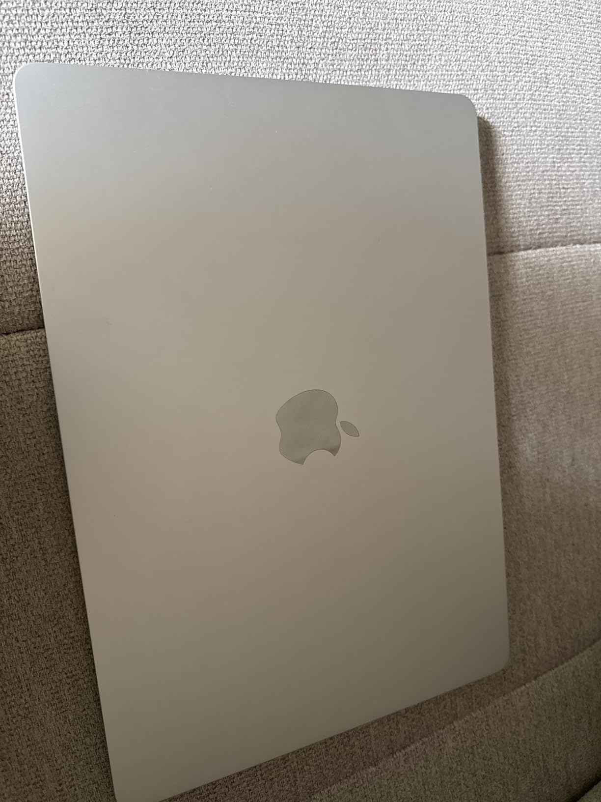 Apple 2025 MacBook Air 15-inch Laptop with M4 chip: Built for Apple Intelligence, 15.3-inch Liquid Retina Display, 16GB Unified Memory, 256GB SSD Storage, 12MP Center Stage Camera, Touch ID; Sky Blue customer photo 2