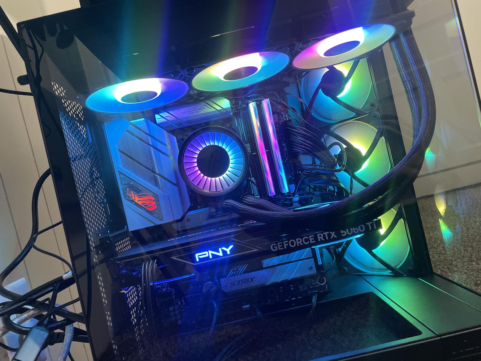 PNY NVIDIA GeForce RTX 5060 Ti Epic-X ARGB OC Triple Fan, 8GB GDDR7, 128-bit, Boost Speed: 2692 MHz, SFF-Ready, PCIe 5.0, HDMI/DP 2.1, NVIDIA Blackwell Architecture, DLSS 4 customer photo 1