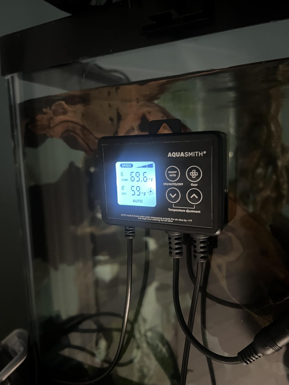 AQUASMITH Aquarium Chiller Fan, Fish Tank Cooler with Temperature Control, Minimum Setting 59F, Auto Start/Stop, Refrigeration Effect 3-7F, 3-Speed Modes, for Axolotl Seawater Freshwater Coral Grass Tank customer photo 1