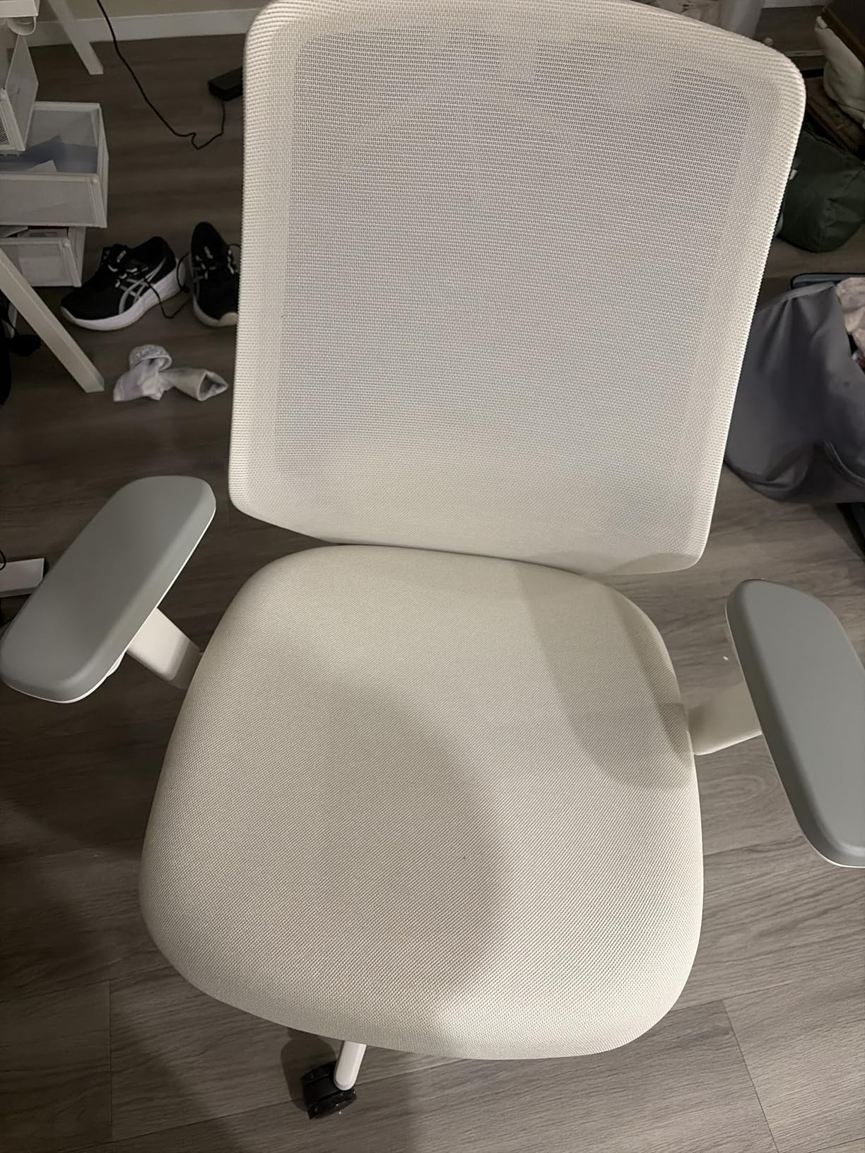 Branch Ergonomic Chair Pro - Mesh Office Chair with 14 Points of Adjustment - Height, Depth & Tilt Adjustable - 5D Armrests - Forward Tilt, Smooth Recline, and Lumbar Support - Mineral customer photo 2
