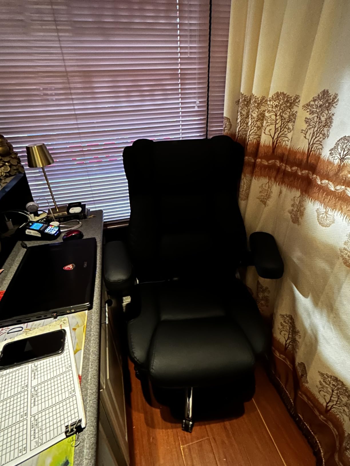Big and Tall Office Chair, Desk Computer Chair for Heavy People, Oversized Executive Gaming Chair, Extra Wide 500LBS Ergonomic Comfy Office Chair with Adjustable Lumbar Support & 5D Flip Arms customer photo 2