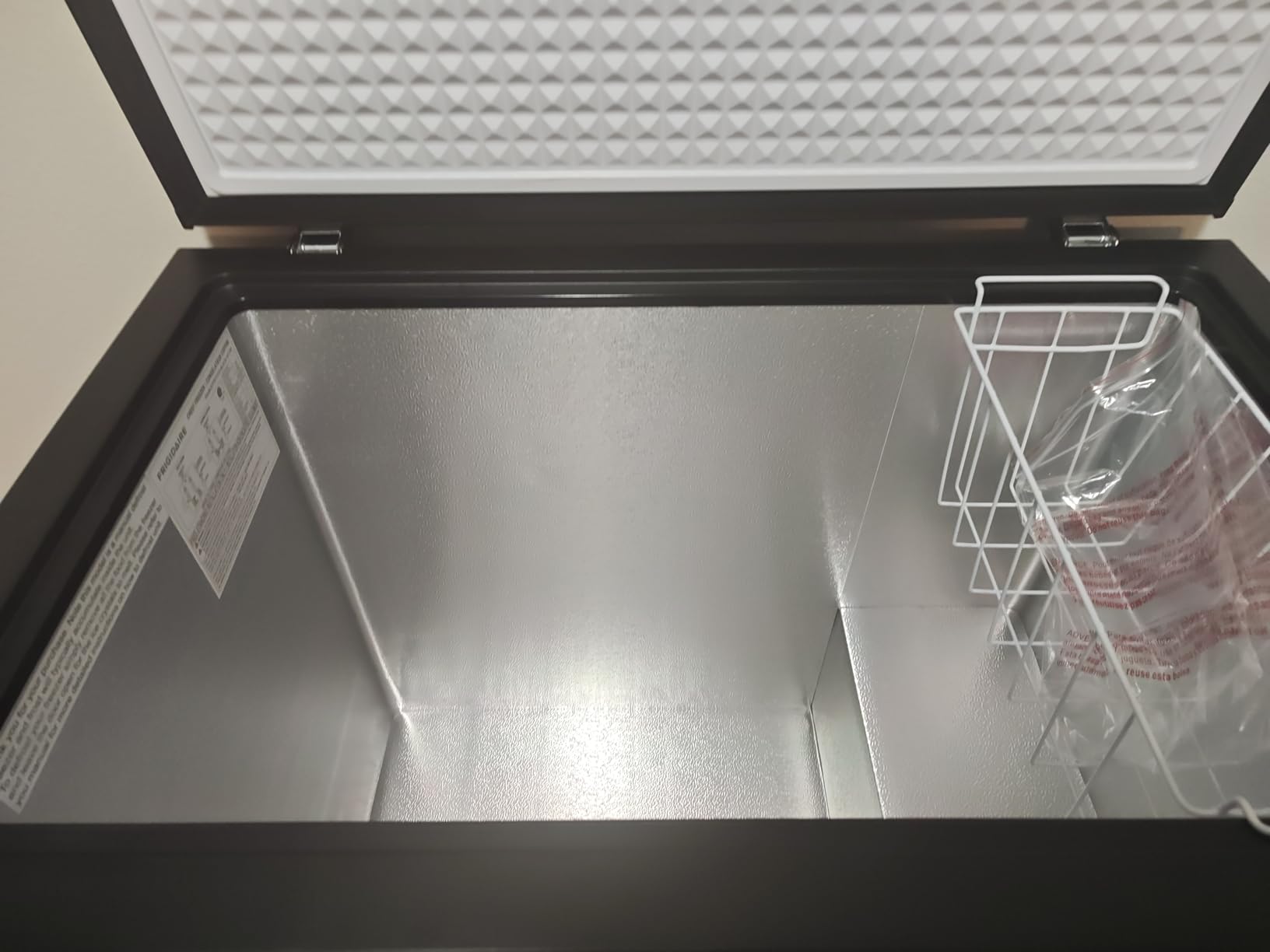 Frigidaire Chest Deep Freezer, 7 Cu. Ft. Capacity, Shiny Stainless Steel Top Lid Design-Adjustable Thermostat-Removable Vinyl Coated Wire Basket-Easy Defrost Drain- Garage Ready customer photo 1