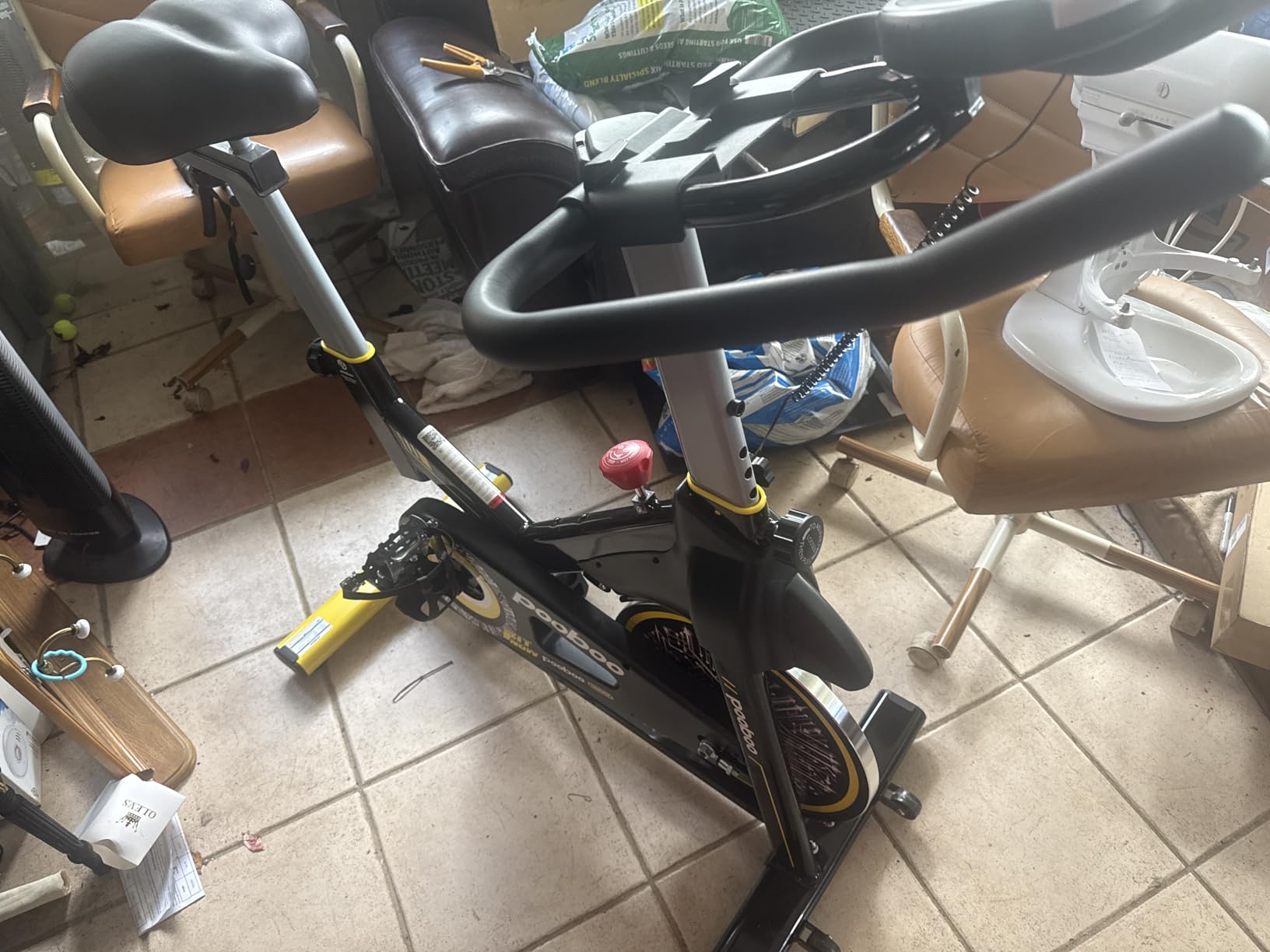 pooboo Magnetic Exercise Bike, Indoor Cycling Bike with Self-Developed App, Quiet Indoor stationary bikes with 330lbs Weight Capacity Comfortable Seat, Tablet Mount and Fitness Courses for Weight Loss customer photo 1