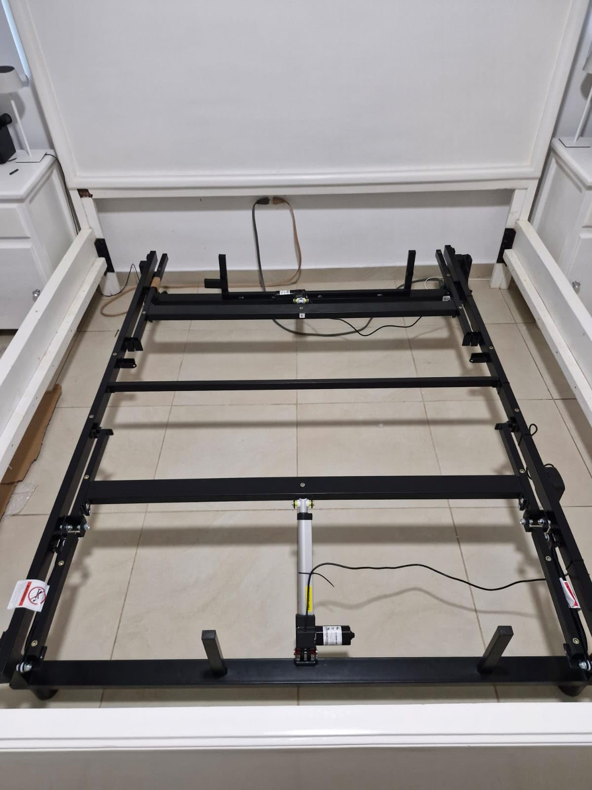 King Adjustable Bed Base Frame with Wireless Remote, Easy Installation, Heavy-Duty Steel Frame, Whisper-Quiet Motor, Head and Foot Lift, Zero Gravity and Anti-Snore Modes, King customer photo 1