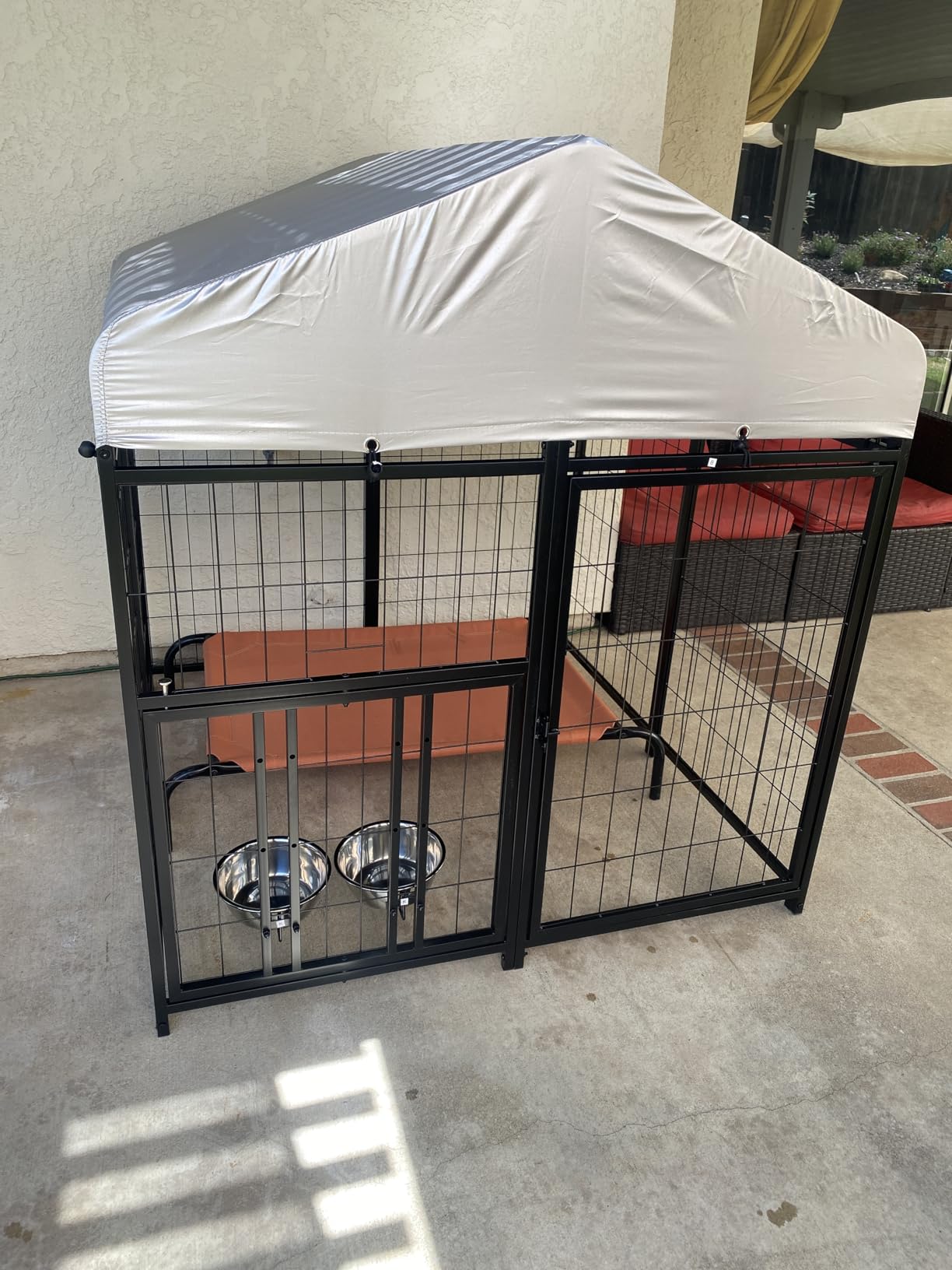 LOVMOR Outdoor Dog Kennel with Roof, Heavy Duty Steel Dog Run Enclosure for Small Dogs, Waterproof Canopy, Double Latch Door, Adjustable Feeding Bowls, 4'L x 4'W x 4.25'H customer photo 1