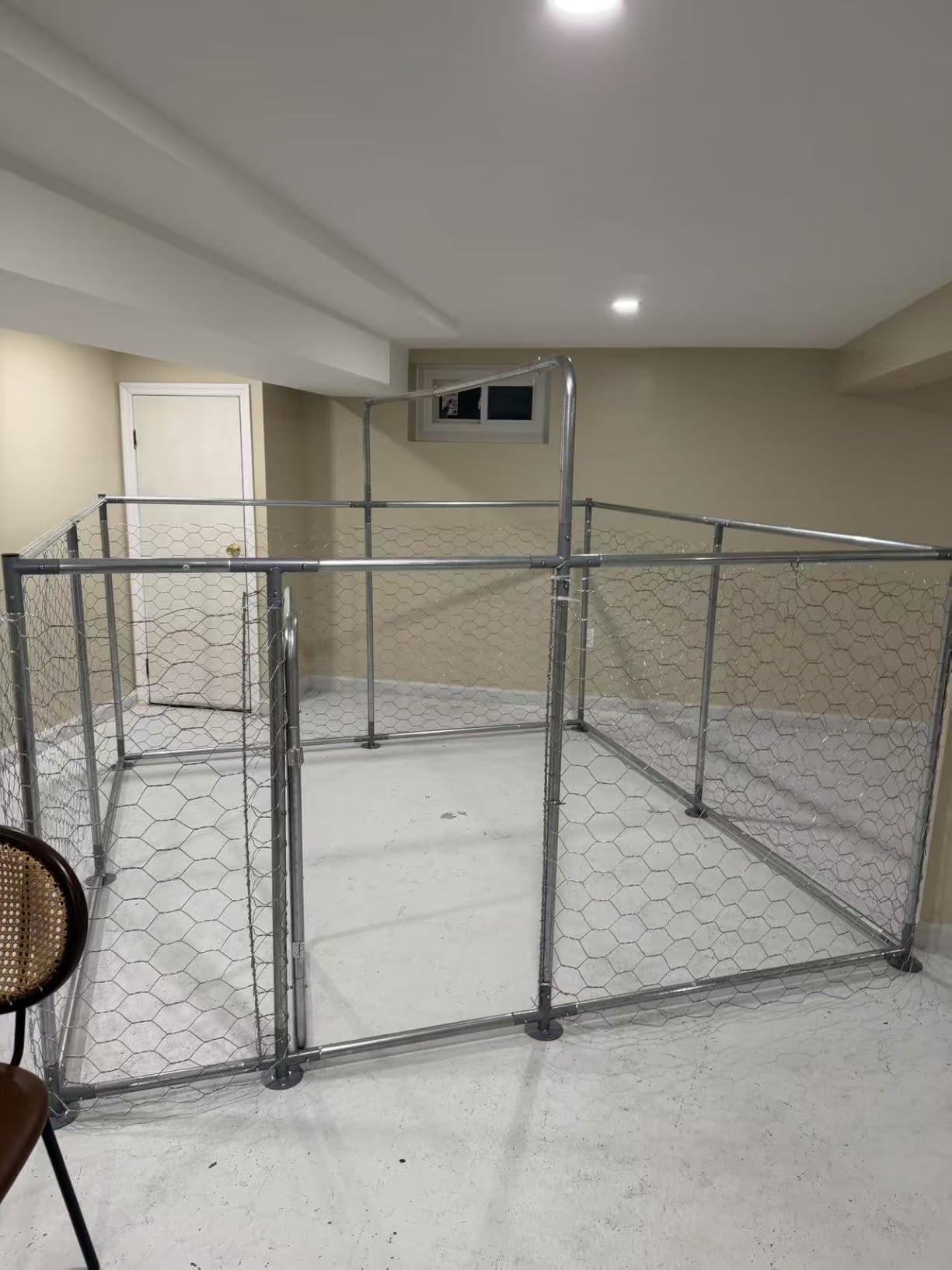 7.5'x7.5' Large Outdoor Dog Kennel Outside with Roof, Heavy Duty Dog Enclosure with Security Lock and Removable Waterproof Cover, Galvanized Wire Mesh Dog Cage for Large Dogs customer photo 1