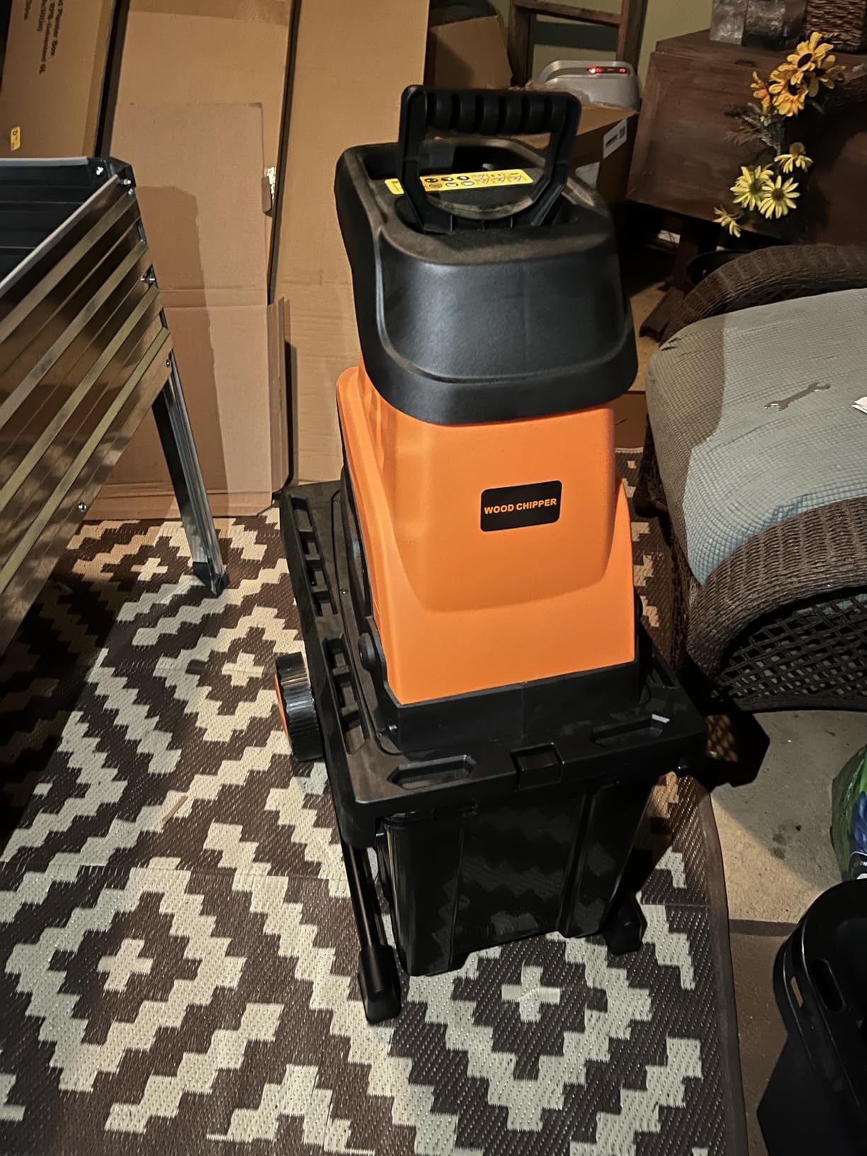 50L Collecting Bin, 15-Amp Wood Chipper Shredder, High Efficiency Electric Mulcher Shredding Machine with 25:1 Reduction Ratio, 1.8In Cutting Diameter, Portable Wheel for Yard Waste Cleanup, New Green customer photo 2