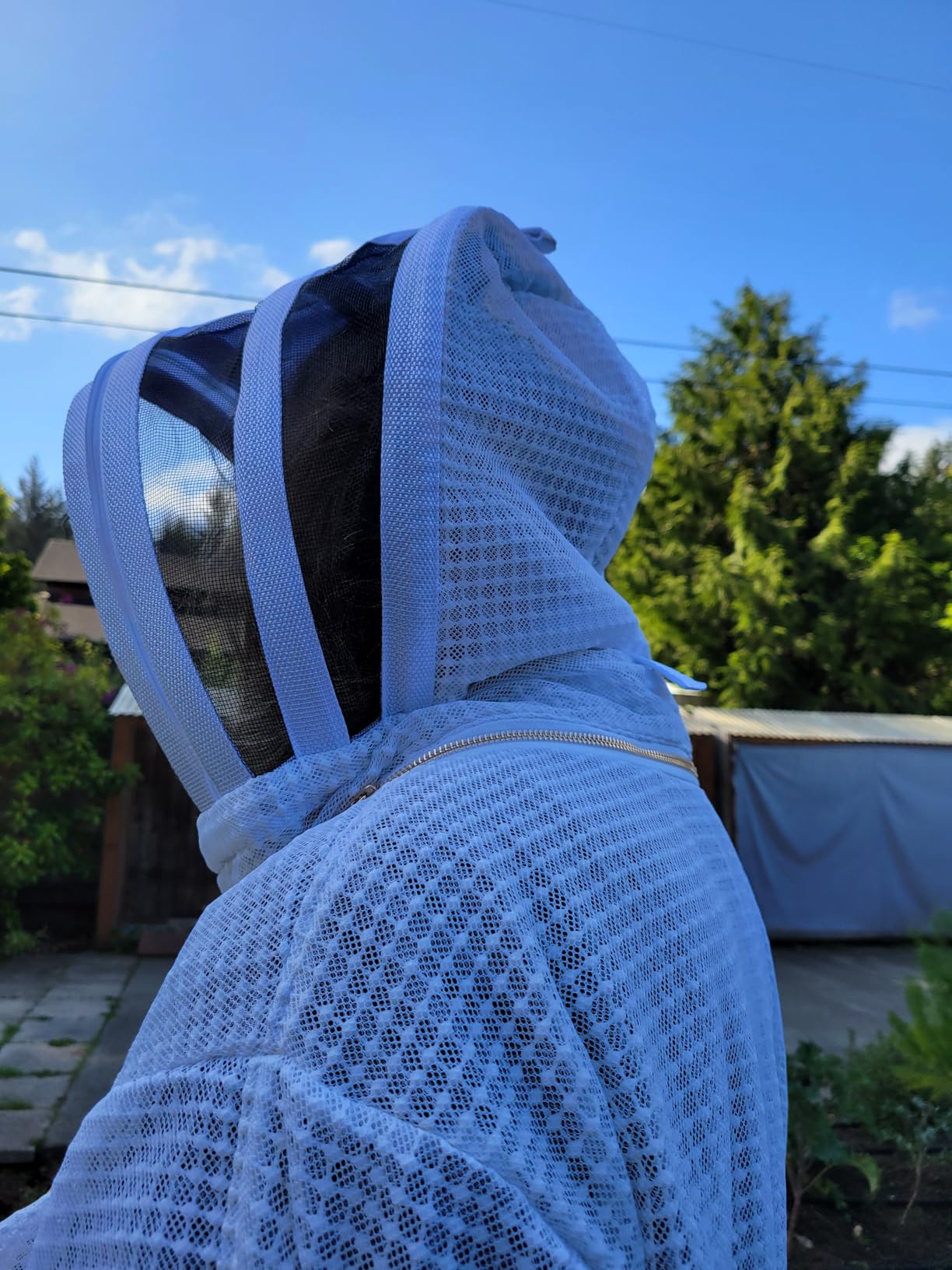 Beekeeping Suit for Men Women Sting Proof -3 Layer Ventilated Bee Suit with Gloves & 2 Veils, Sting-Proof Full Body Protection Beekeeping Suit,Safety Ventilated Bee Keeper Suit(XXL) customer photo 1