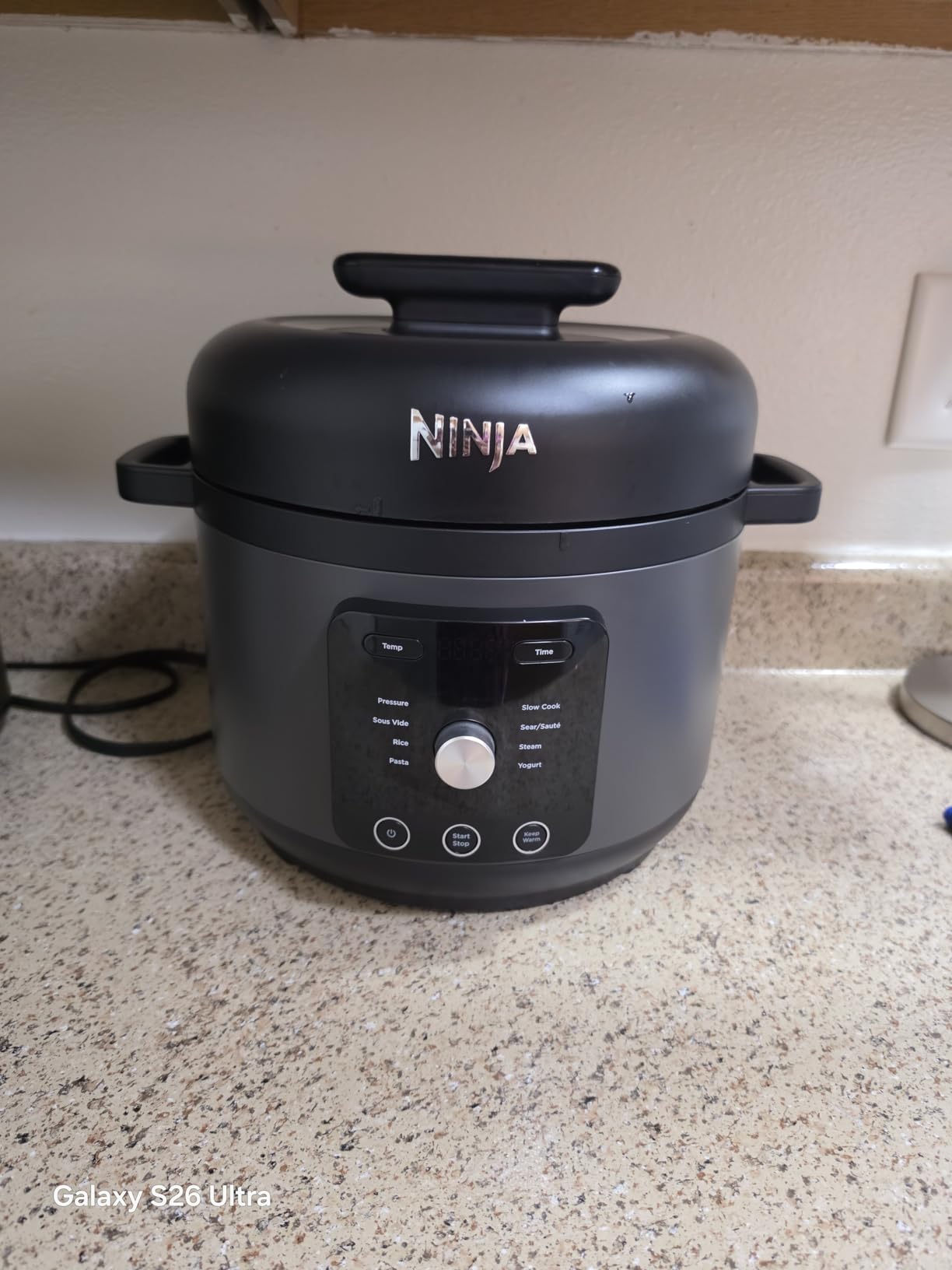Ninja HyperHeat 9-in-1 Electric Pressure Cooker | 6.5 Qt Multi Cooker with Sear/Saute, Slow Cooker, Rice Cooker, Sous Vide | 1200W | Fast Cooking, PFAS-Free Pot | Dark Gray | PC201GY customer photo 2