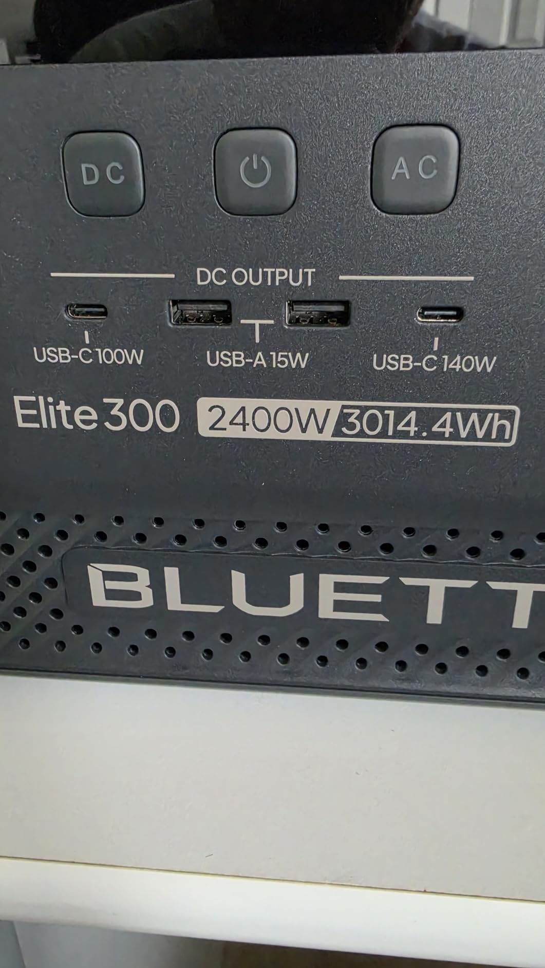 BLUETTI Elite 300 Portable Power Station, 3014Wh LiFePO4 Battery Backup, 2400W Solar Generator (4800W Surge), Compact Home Backup & RV Power customer photo 2