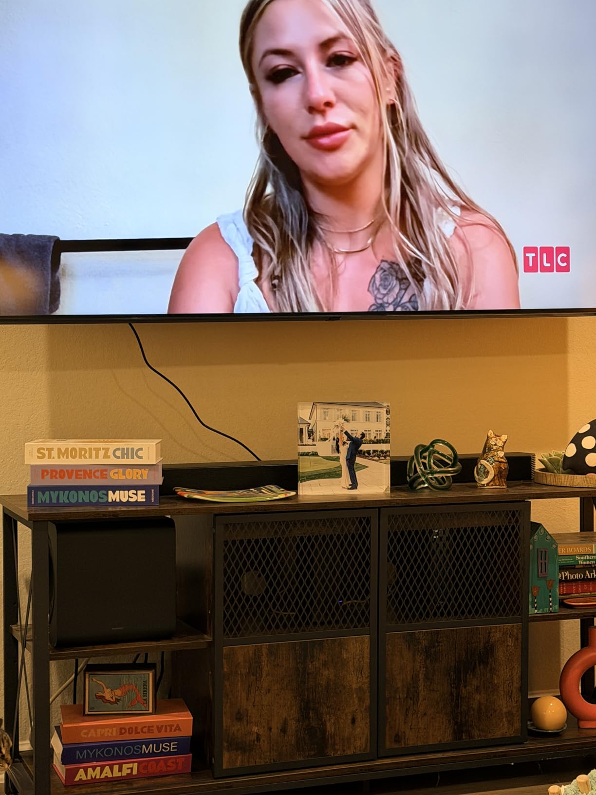 Samsung Q-Series Soundbar HW-Q800H 5.1.2ch with Wireless Subwoofer, Wireless Dolby Atmos, Q-Symphony, SpaceFit Sound Pro, Adaptive Sound, Game Mode Pro, Alexa Built-in (2026 Model) customer photo 1