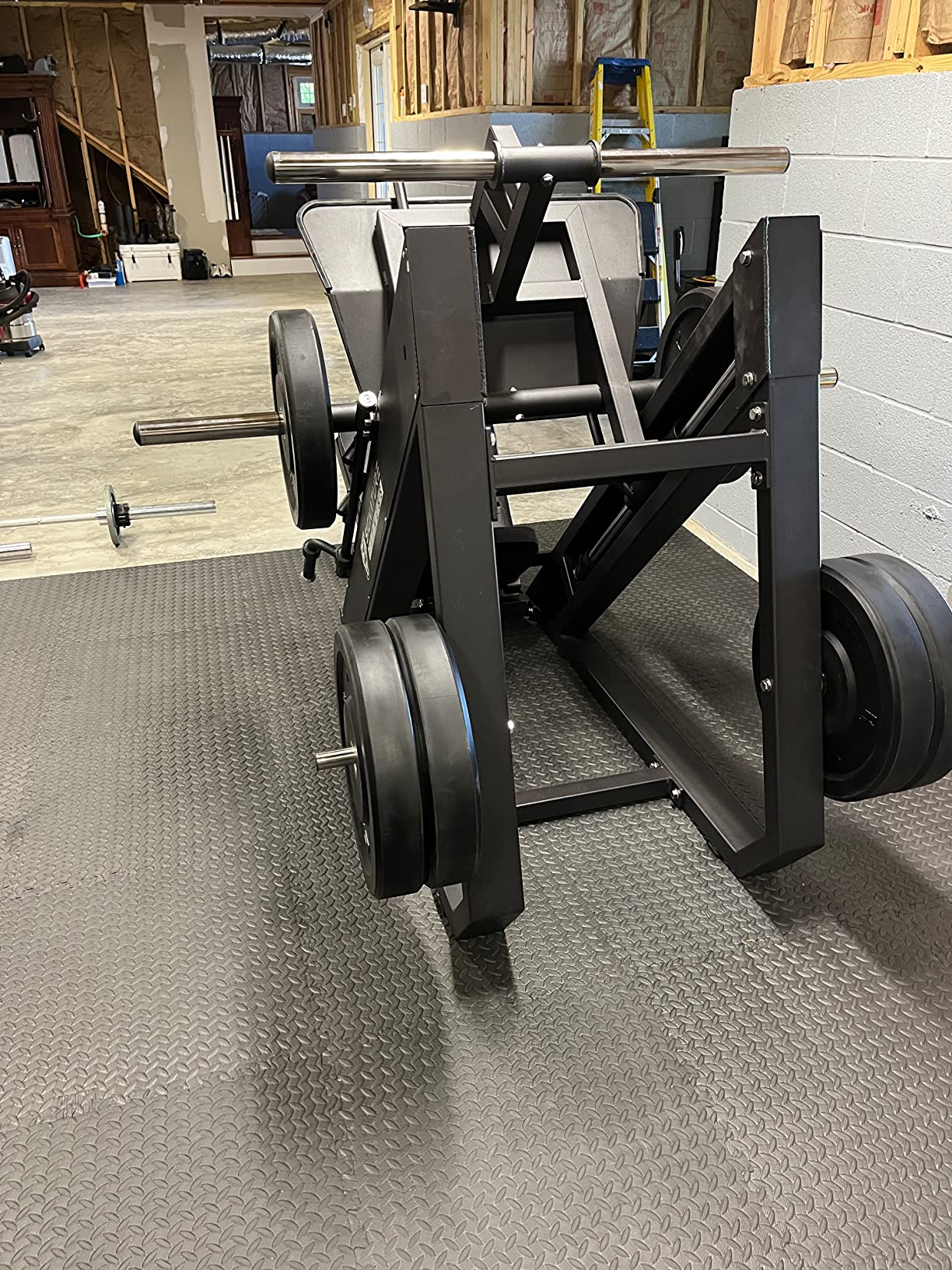 Signature Fitness Glute Bridge Plate-Loaded Hip Thrust Machine for Butt Shaping and Building Glute Muscles customer photo 1