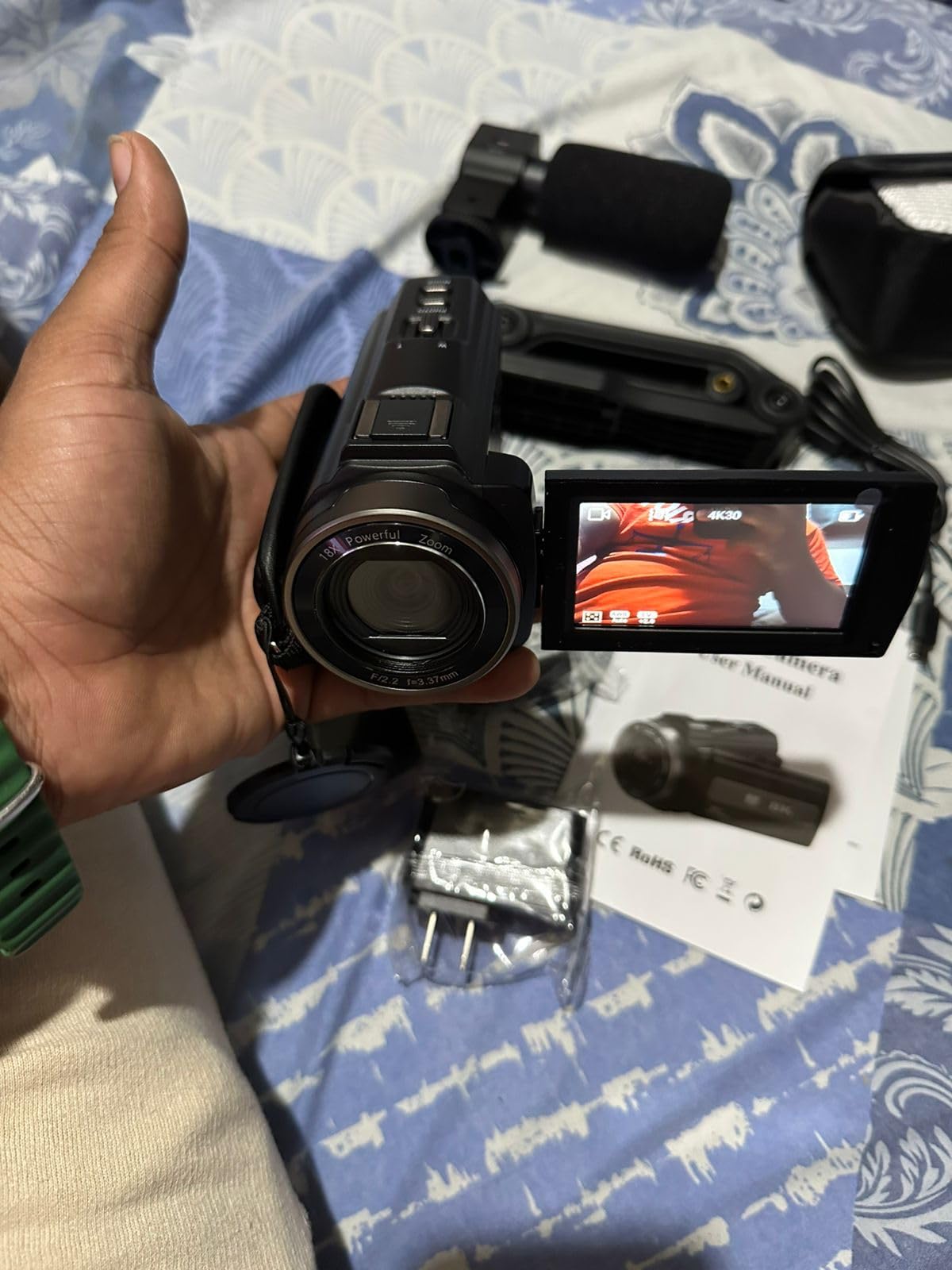 8K Video Camera 88MP UHD WiFi Vlogging Cameras for YouTube 18X Digital Zoom IR Night Vision 3.0'' Touch Screen Camcorder with 32GB Card, Microphone, Lens Hood, Stabilizer, Remote, Two Batteries customer photo 1