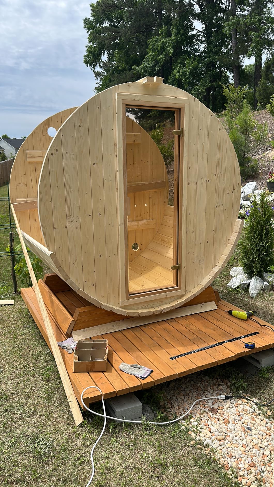 EuroSauna 2-Person Outdoor Barrel Sauna with Shingles, Lighting, & 6kW Harvia Sauna Heater, 81x59 (KIT 2) customer photo 2