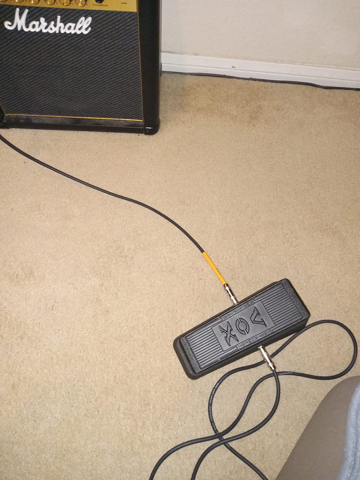 Vox V845 Wah Guitar Effects Pedal w/All-black Coated Finish customer photo 1