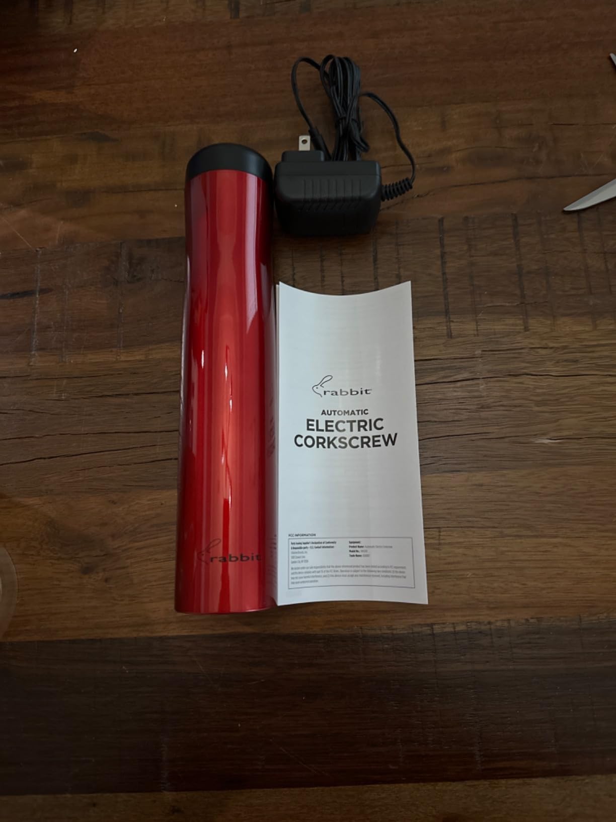 Rabbit Automatic Electric Corkscrew Wine Opener, Cordless Rechargeable, One-Touch Operation, Sleek Shiny Black Finish customer photo 2