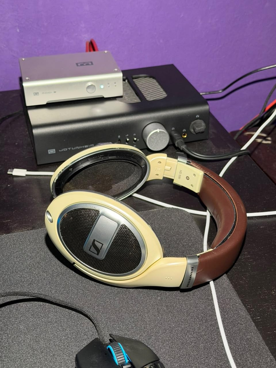 Sennheiser HD 599 Open-Back Wired Audiophile Headphones, Ivory customer photo 2