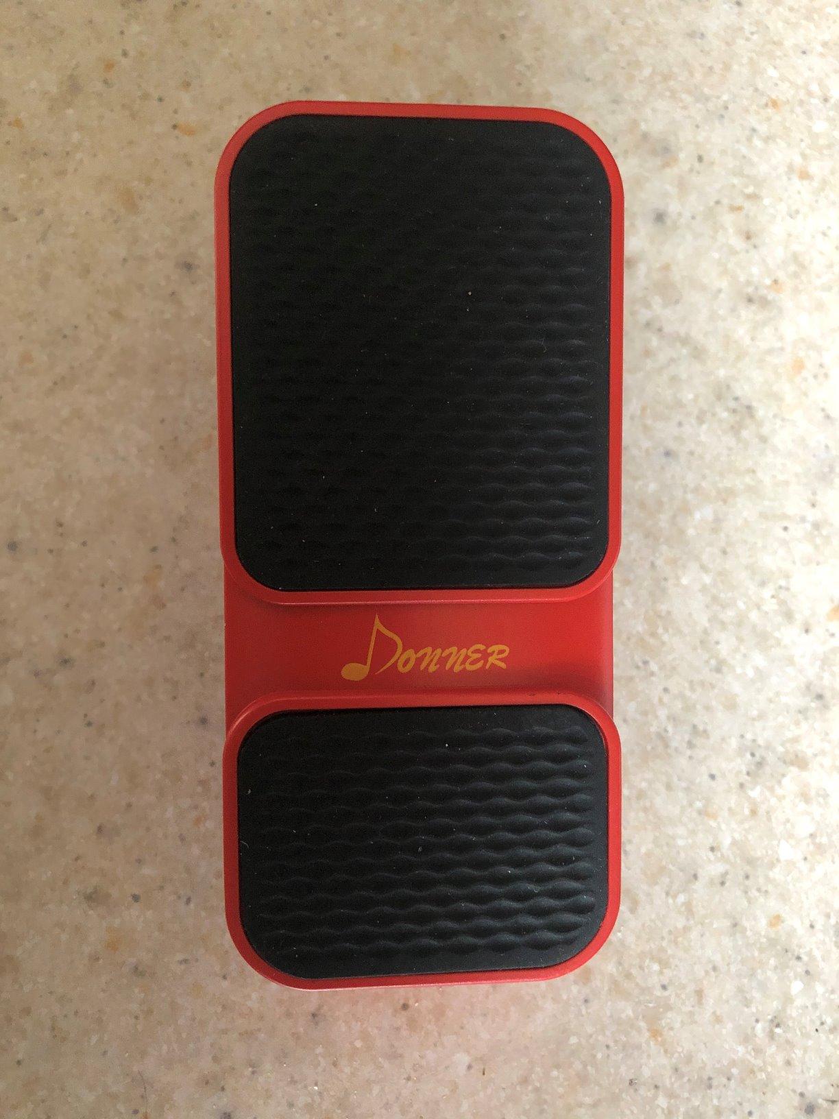 Donner Guitar Wah Pedal, 2 in 1 Wah Volume Pedal, Mini Vintage Electric Guitar Effect Pedal (Vowel) customer photo 2