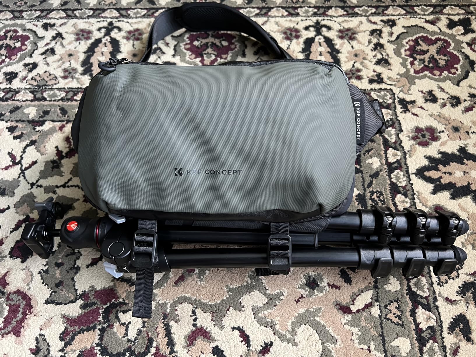 K&F CONCEPT Camera Sling Bag, Everyday Shoulder Crossbody Bag customer photo 1