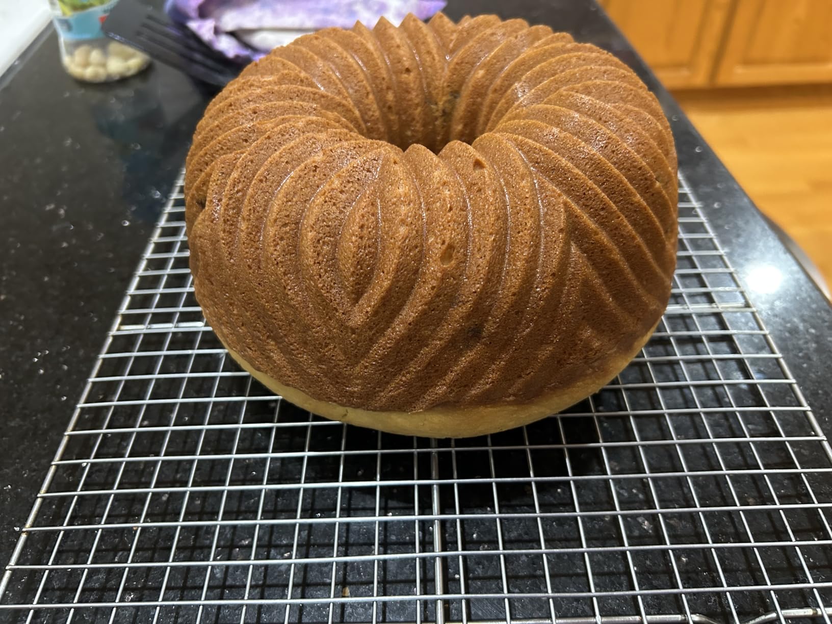 Nordic Ware Bavaria Bundt Pan, 10-Cup, Graphite customer photo 1
