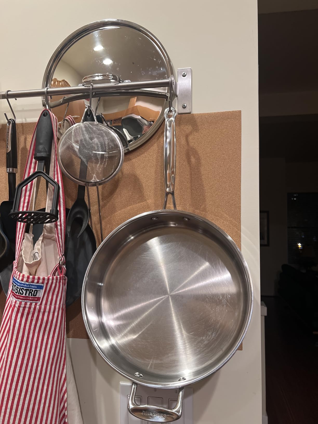 Cuisinart 5.5 Quart Sauté Pan w/ Cover, Stainless Steel Pan with Lid, Large Kitchen Pan, Dishwasher Safe, Compatible with Induction, Electric, Gas Cooktops, Oven Safe Saucepan, Cool Grip Handles customer photo 2
