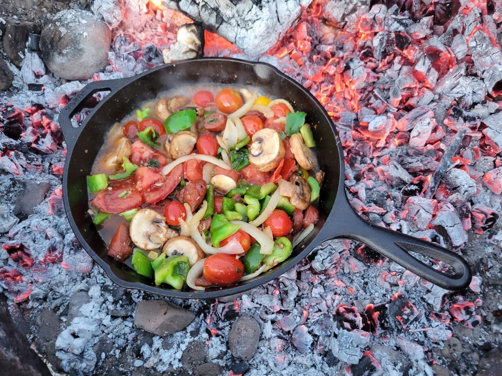 Lodge Pre-Seasoned Cast Iron Deep Camp Dutch Oven with Lid, 8 Quart | Dual Handles & Steel Handle with Strong Lid for Heavy-Duty Camping Cookware, Outdoor Use & Campfire Cooking customer photo 2