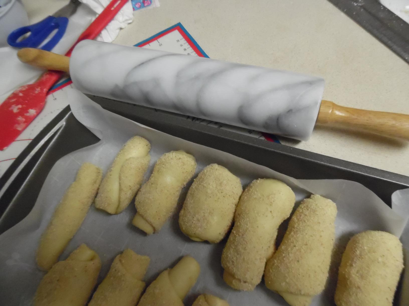 Fox Run Polished Marble Rolling Pin with Wooden Cradle, 10-Inch Barrel, White | Marble Stays Cool For Pastry | Heavy Dough Roller For Easy Rolling & Baking | Includes Stand | Naturally Non-Stick Surface customer photo 1