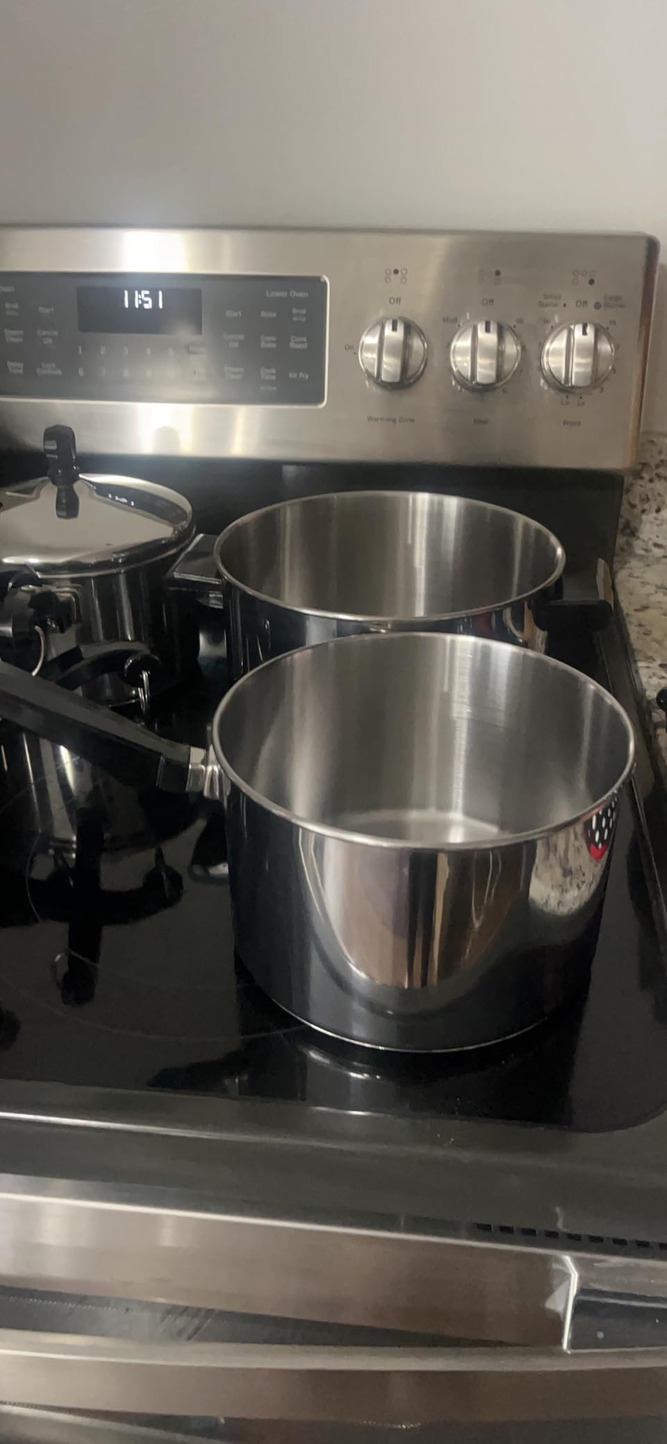 Farberware Classic Series Stainless Steel Stockpot, Pasta Pot with Strainer Lid, 8-Quart customer photo 1