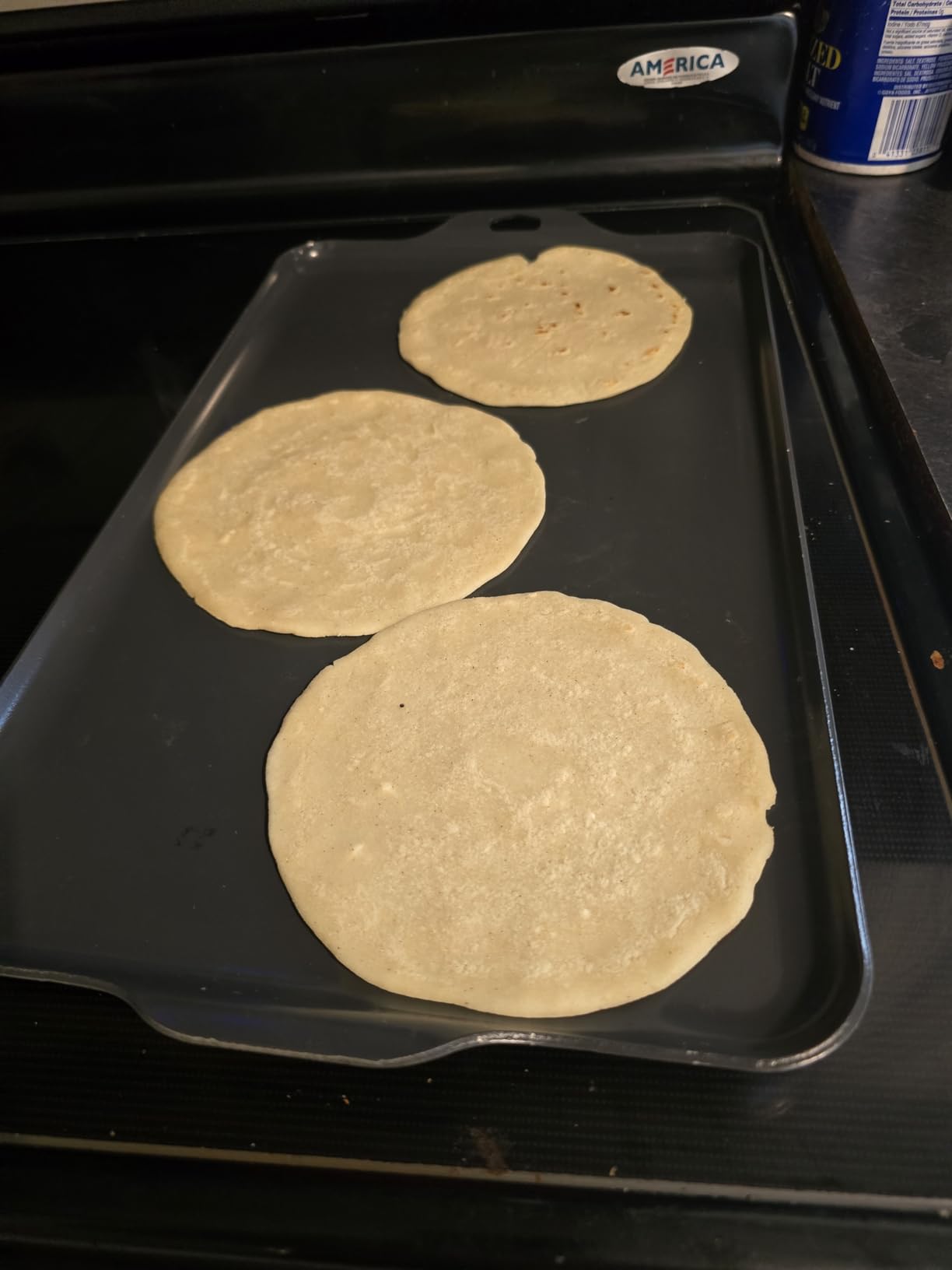 Nordic Ware Two Burner Griddle, 10.3 x 17.4 inches, Non-Stick, Black customer photo 2
