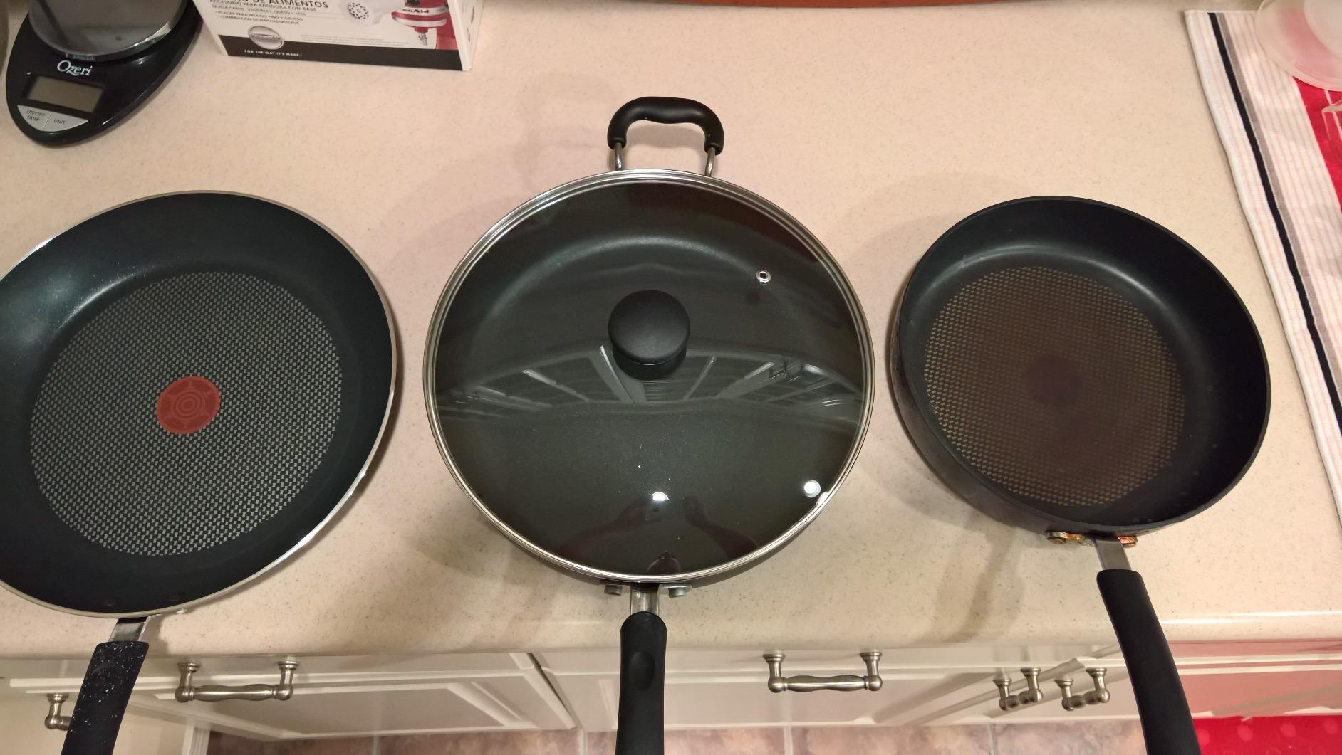 T-Fal Specialty Nonstick Saute Pan with Glass Lid 5 Quart, Oven Broiler Safe 350F, Cookware, Deep Frying Pan with Handle, Skillet, Kitchen, Pots and Pans, Dishwasher Safe, Black customer photo 2