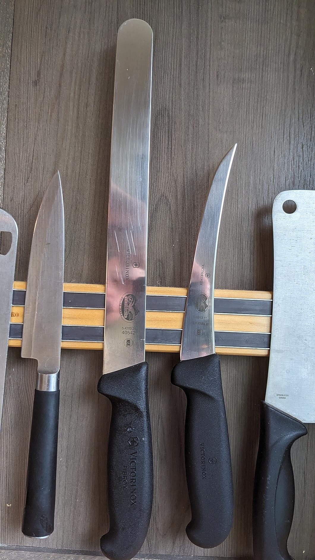Victorinox Fibrox 6-In Curved Boning & Fillet Knife, Flexible Steel Blade customer photo 1