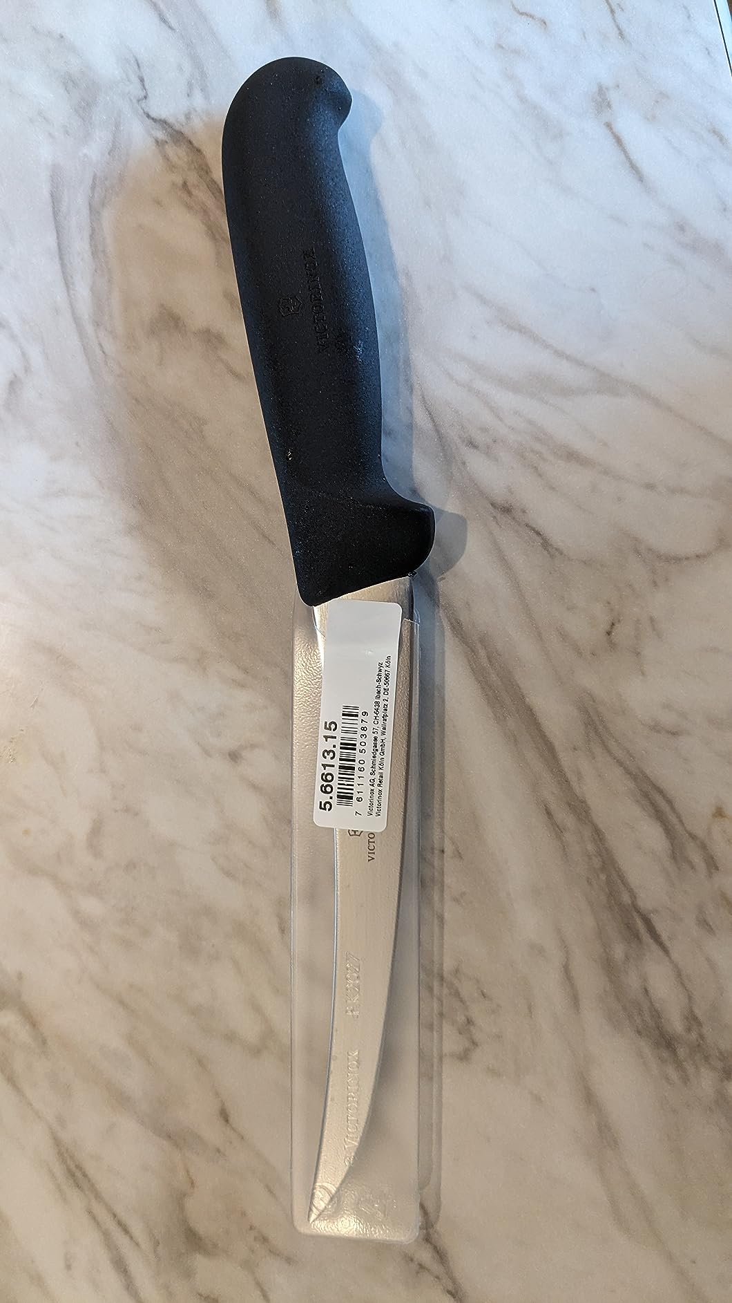 Victorinox Fibrox 6-In Curved Boning & Fillet Knife, Flexible Steel Blade customer photo 2
