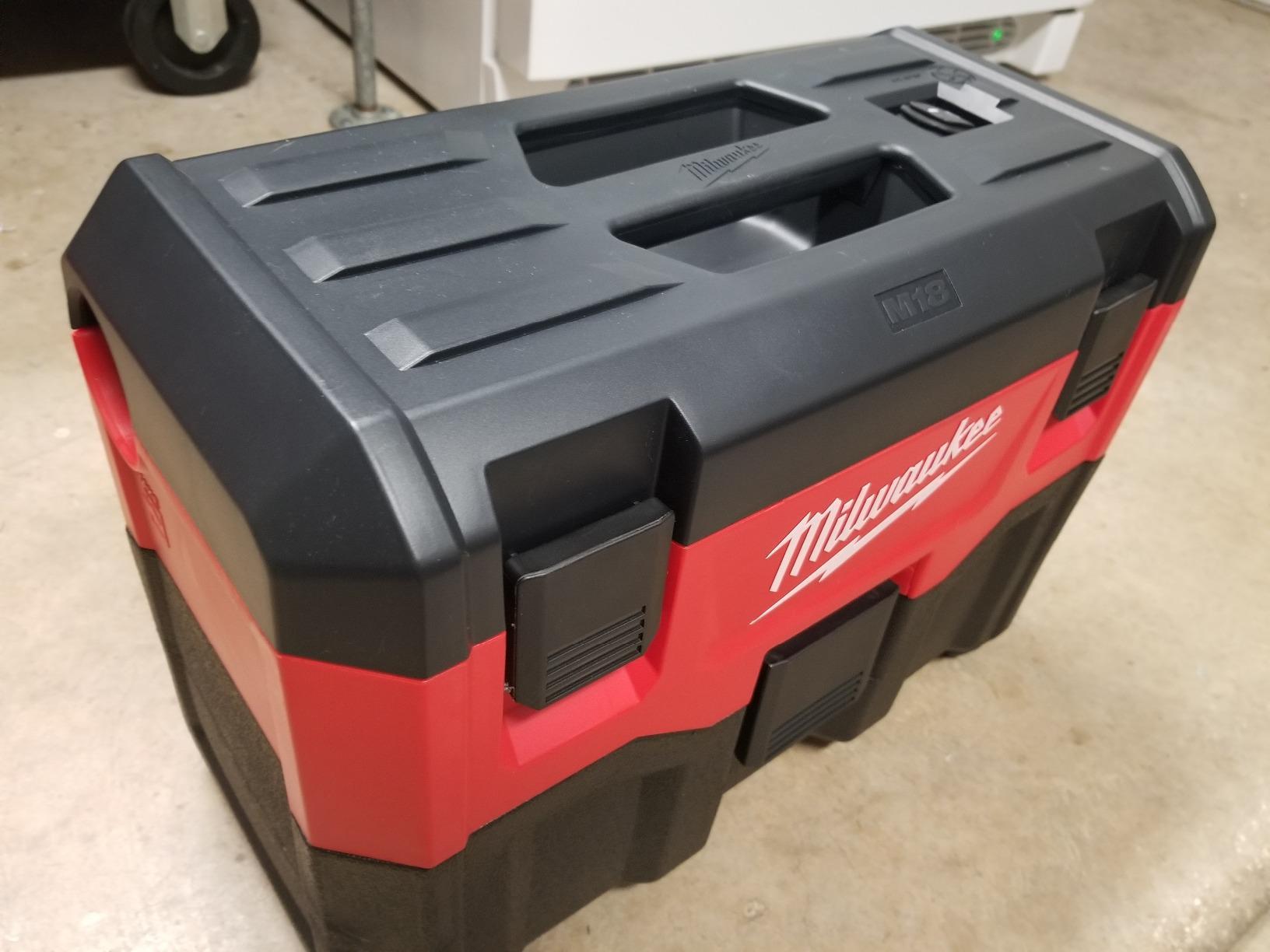 Milwaukee 0880-20 18-Volt Cordless Wet/Dry Vacuum, Red customer photo 2