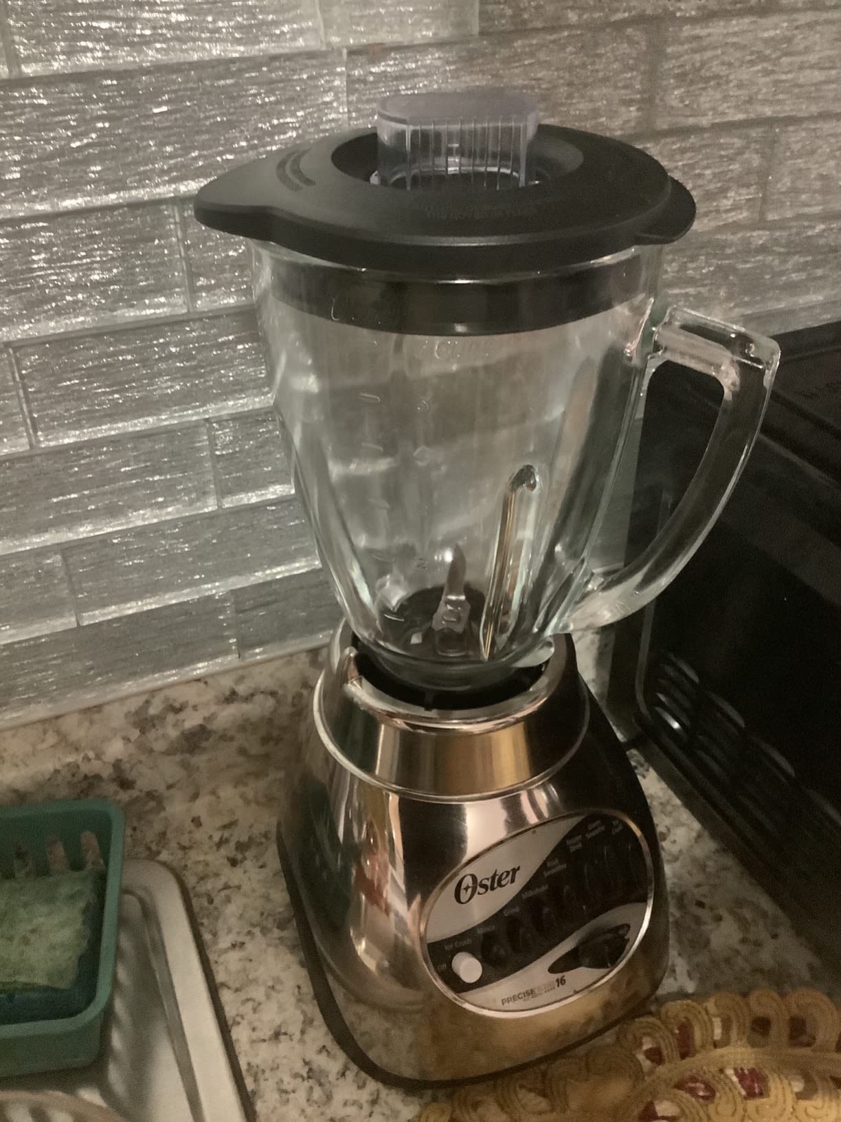 Oster Classic Series 16-Speed Blender with Food Chopper & 6-Cup Glass Jar customer photo 1