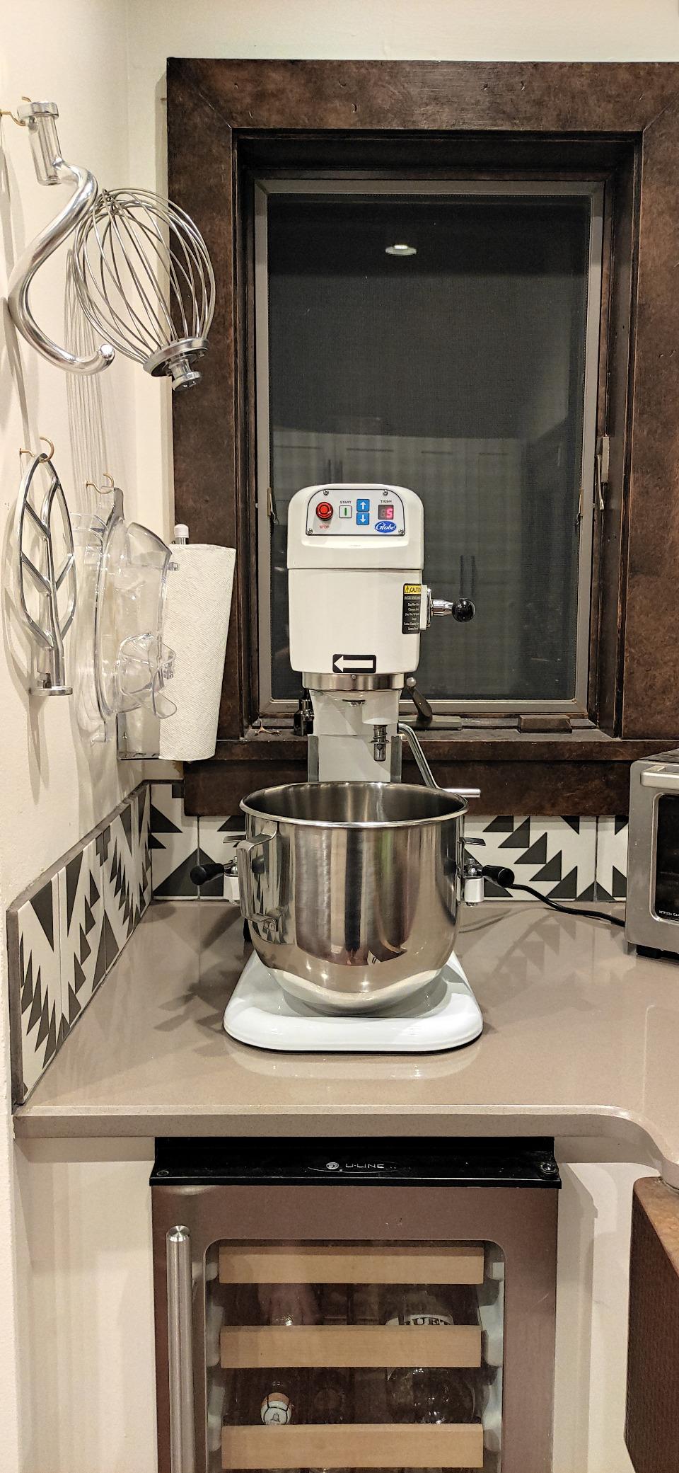 Globe Food Equipment SP08 8-Quart 3-Speed Countertop Planetary Mixer, Stainless Steel, 115 V, NSF customer photo 2