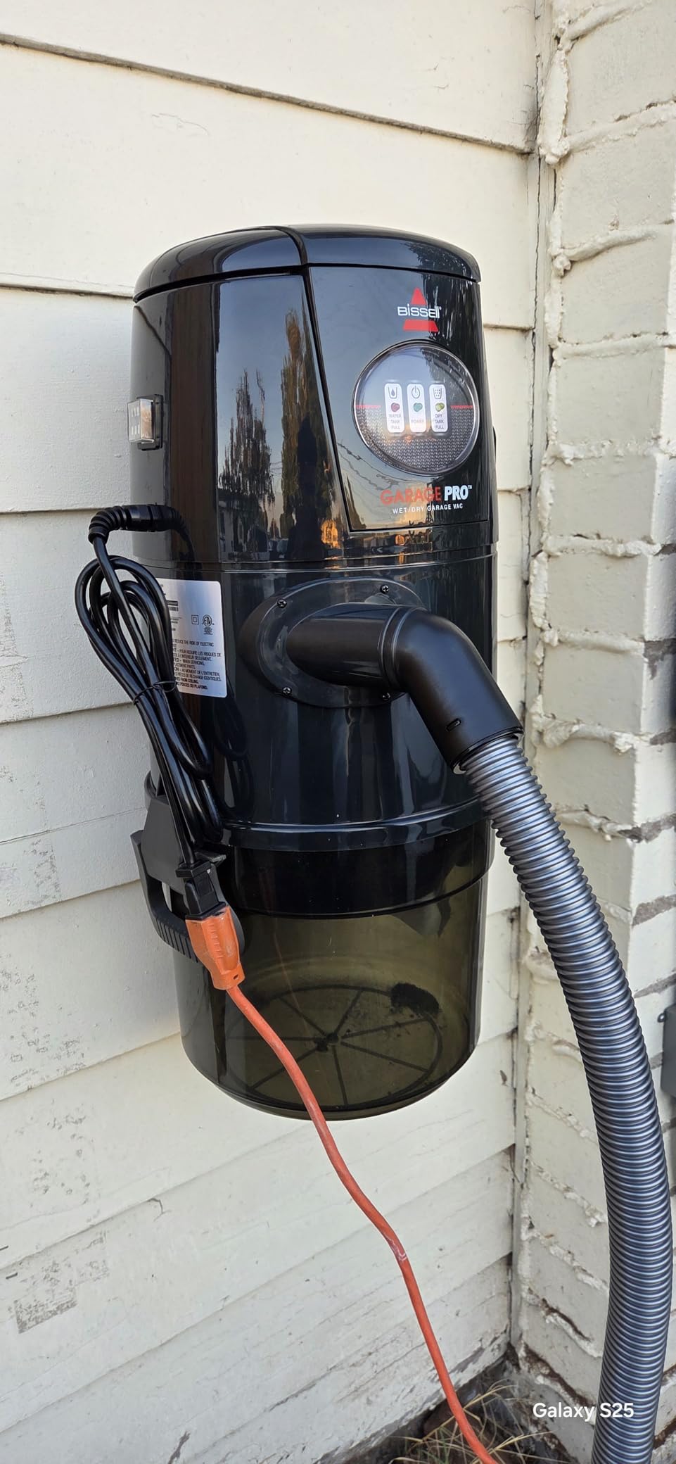 Bissell Garage Pro Wall-Mounted Wet Dry Vacuum/Blower, 18P03 customer photo 1