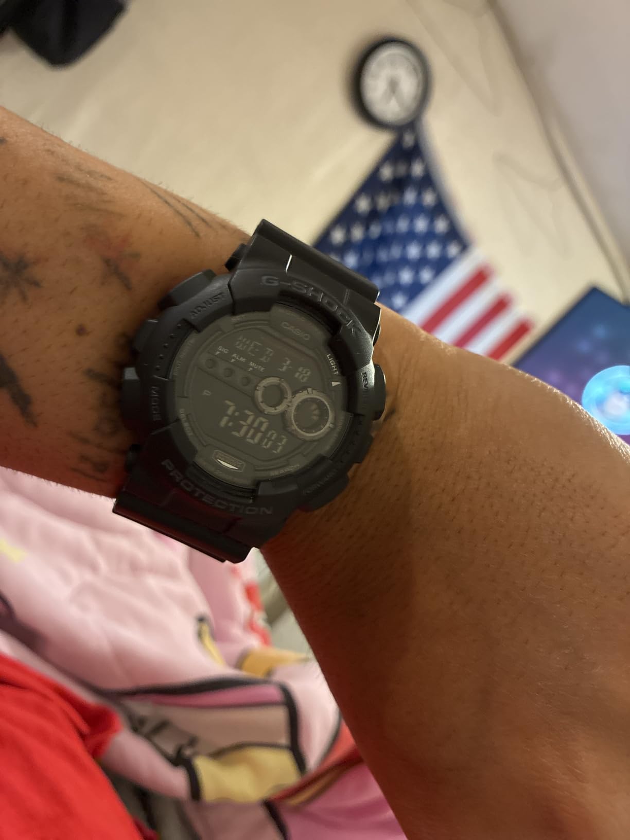 G-Shock GD100-1B | Men's Tough Digital Watch | 200M Water Resistant | High-Brightness LED | Dual Time & 7-Year Battery customer photo 1