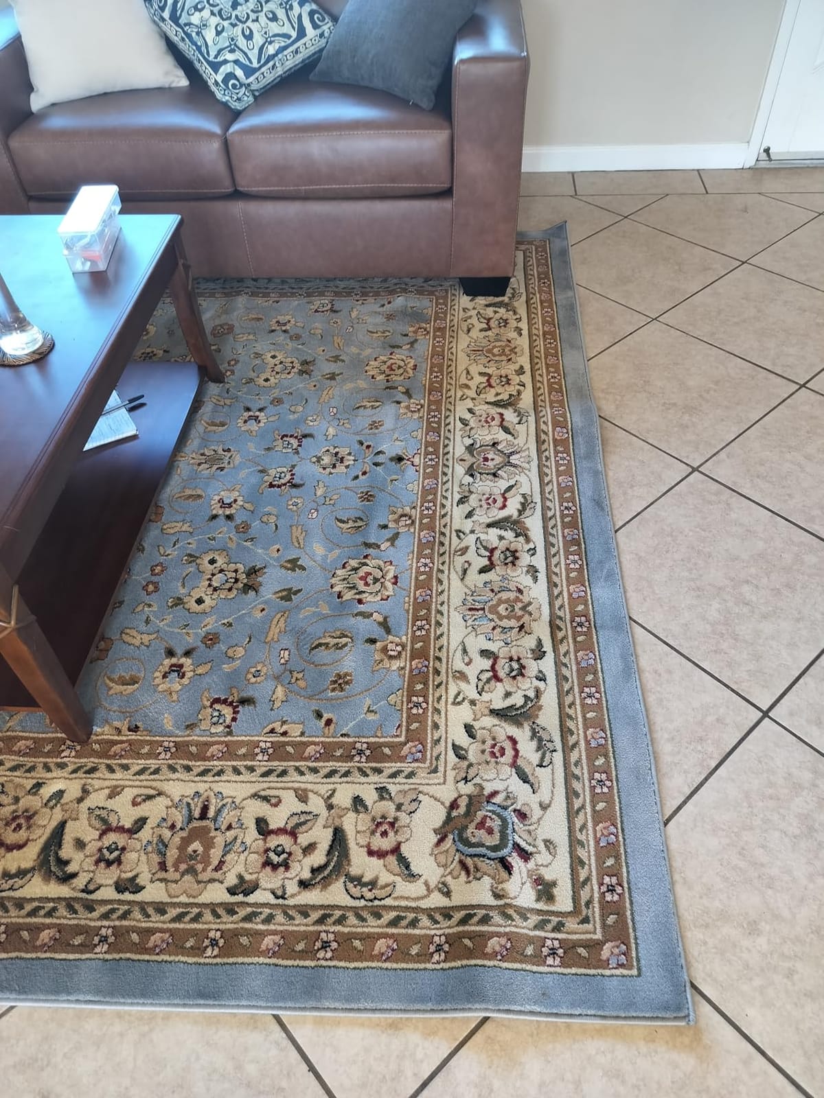 SAFAVIEH Lyndhurst Collection Area Rug - 9' x 12', Red & Ivory, Traditional Oriental Design, Non-Shedding & Easy Care, Ideal for High Traffic Areas in Living Room, Bedroom (LNH312A) customer photo 2