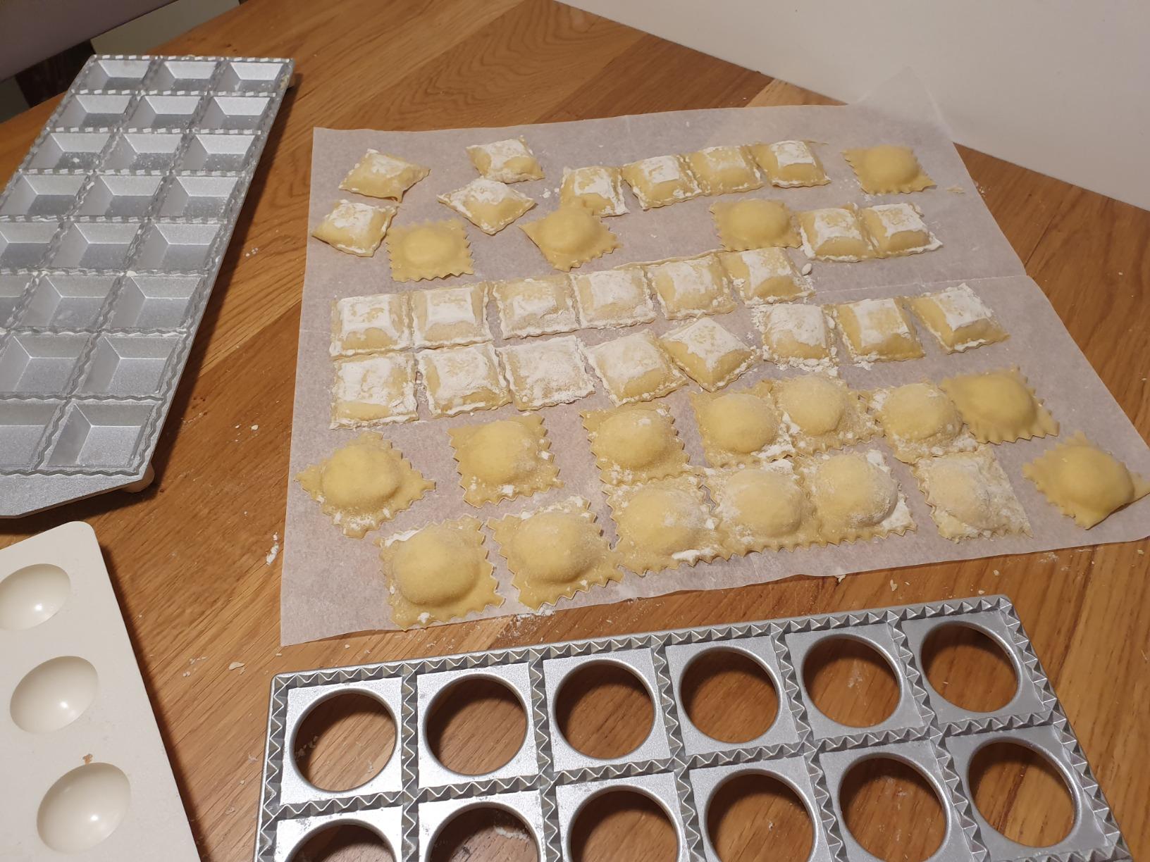 24-Hole Aluminum Square Ravioli Maker with Rolling Pin customer photo 2