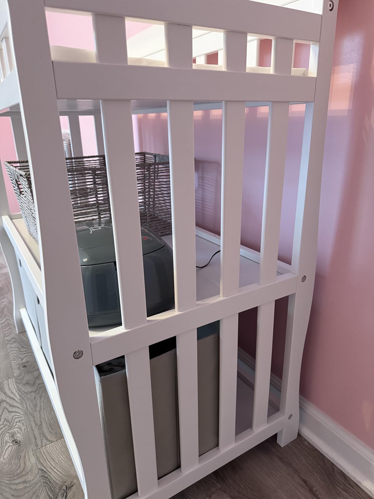 Delta Children Eclipse Changing Table with Changing Pad, White customer photo 1