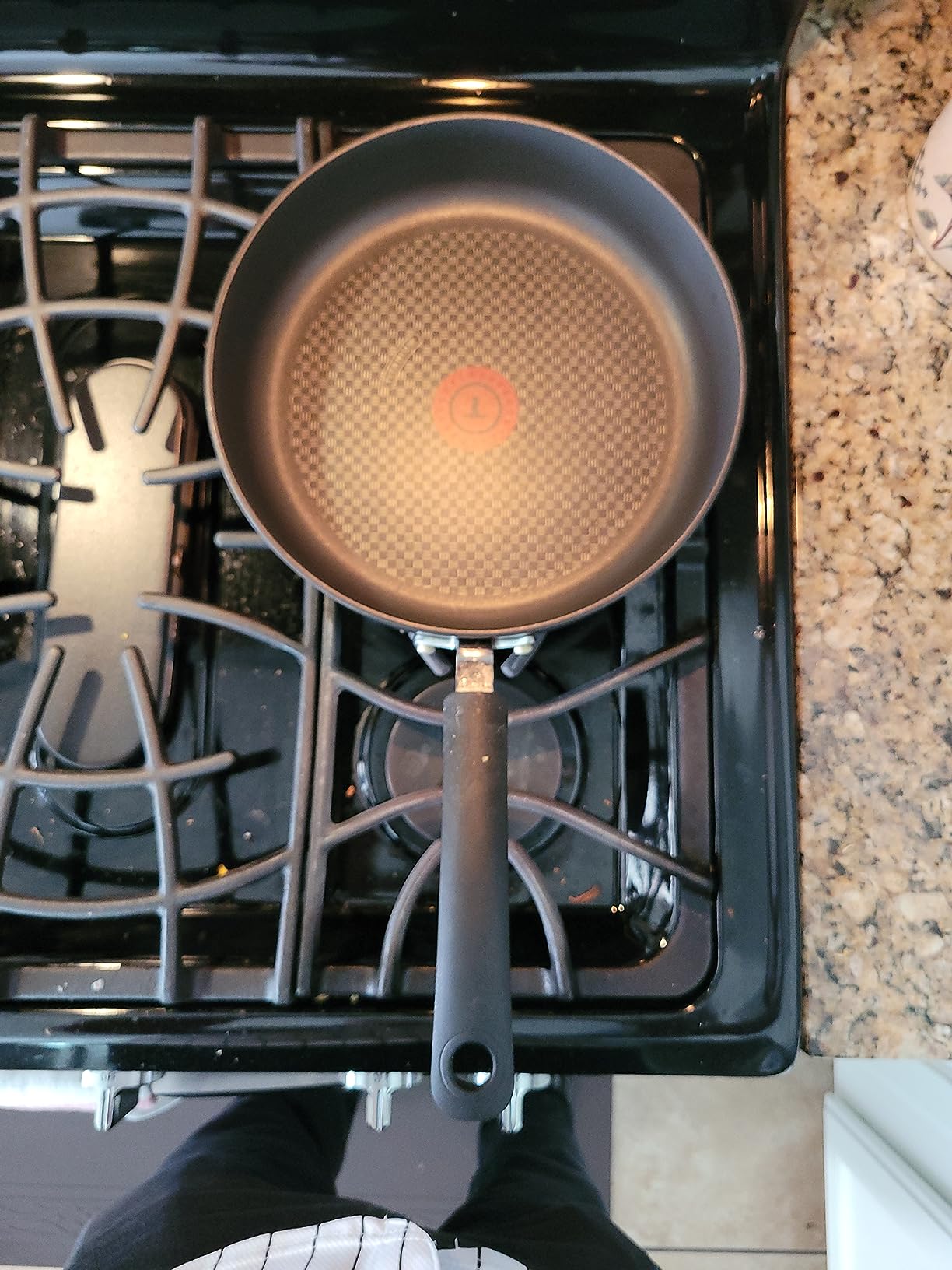 T-Fal Ultimate Hard Anodized Nonstick Fry Pan, 10 in with Lid, Onyx | Titanium nonstick coating, Thermo-Spot heat indicator, Oven safe to 400°F, Dishwasher safe, All stovetops except induction customer photo 1
