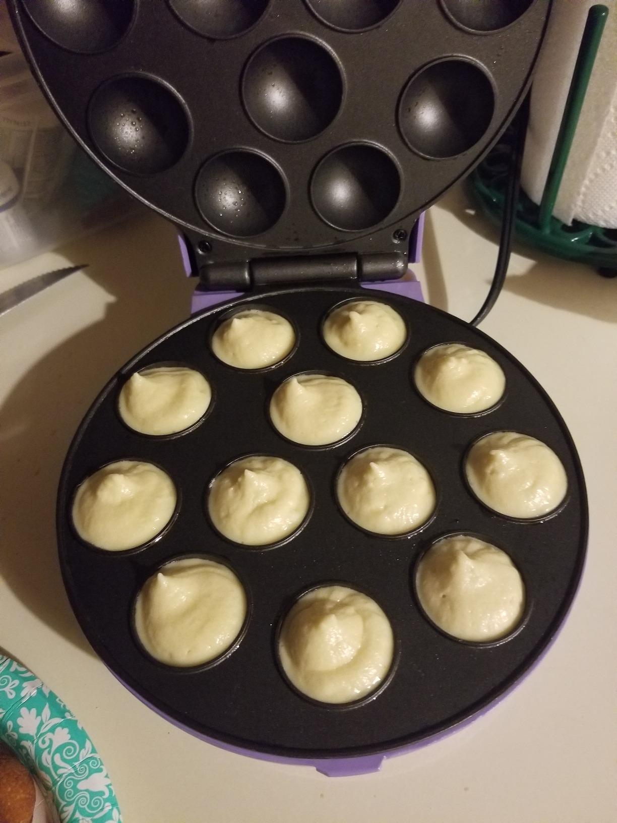 Babycakes Cake Pop Maker by Select Brands - Kit for Birthdays & More - Includes Decorating Stand & 50 Sticks - Features Non-Stick Coating - Makes 12 Cake Pops customer photo 2