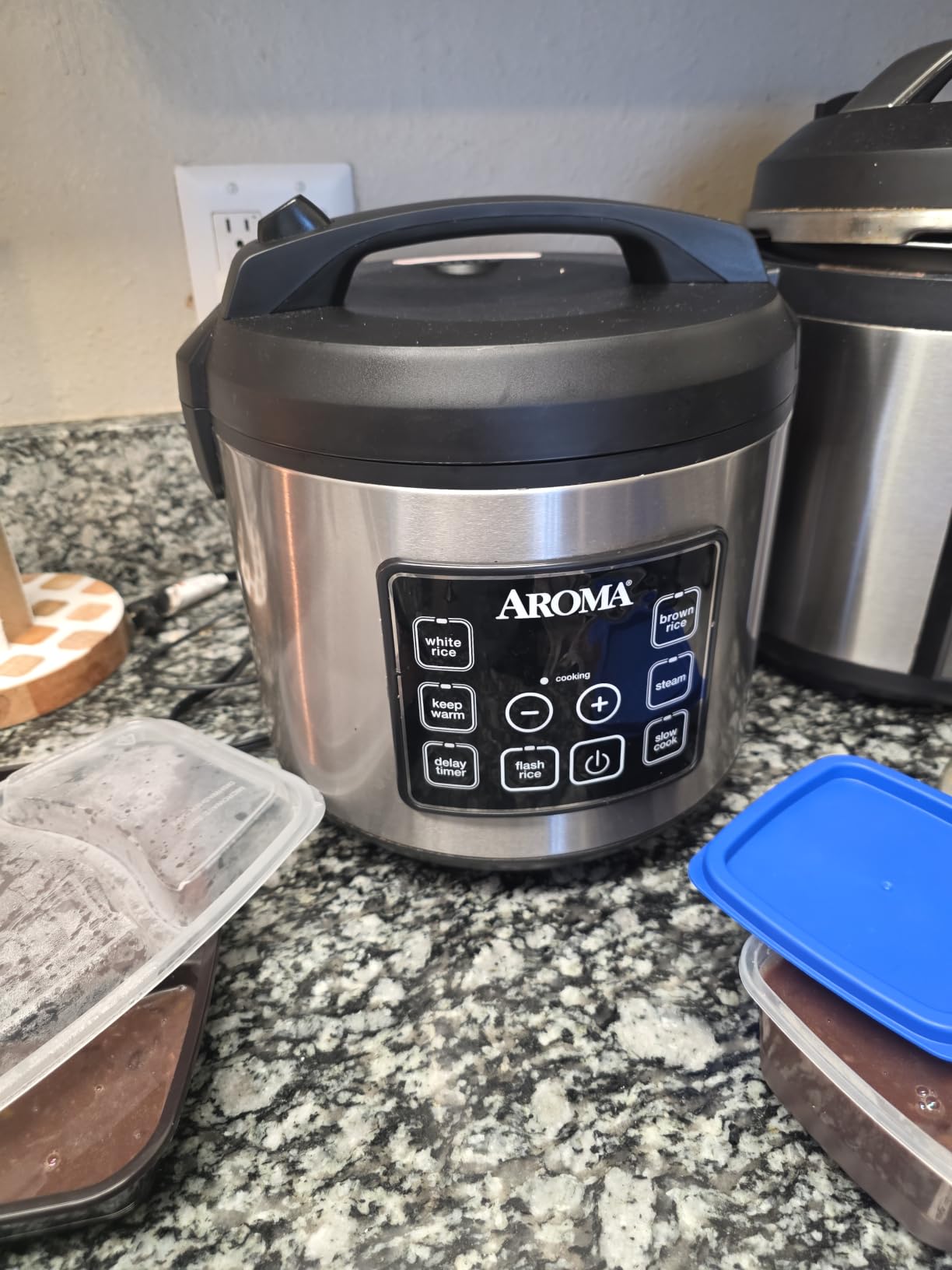 Aroma Housewares 20 Cup Cooked (10 cup uncooked) Digital Rice Cooker, Slow Cooker, Food Steamer, SS Exterior (ARC-150SB), Black customer photo 2