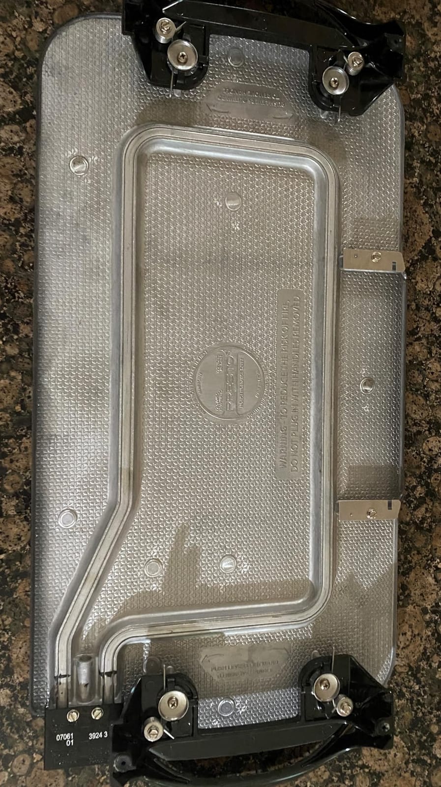 Presto 07061 22-Inch Electric Ceramic Griddle customer photo 2