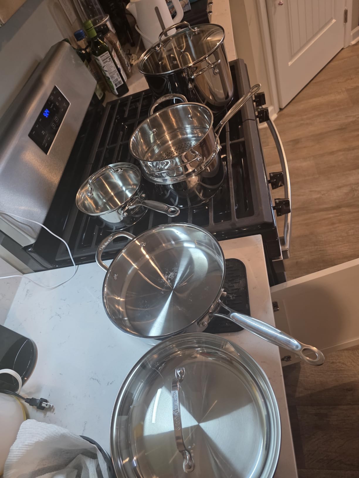 Cuisinart Chef's Classic 11-Piece Stainless Steel Pots and Pans Set, Cookware Set Compatible with Induction, Electric, Gas Cooktops, Aluminum Core for Even Heat, Cool Grip Handles, Dishwasher Safe customer photo 2